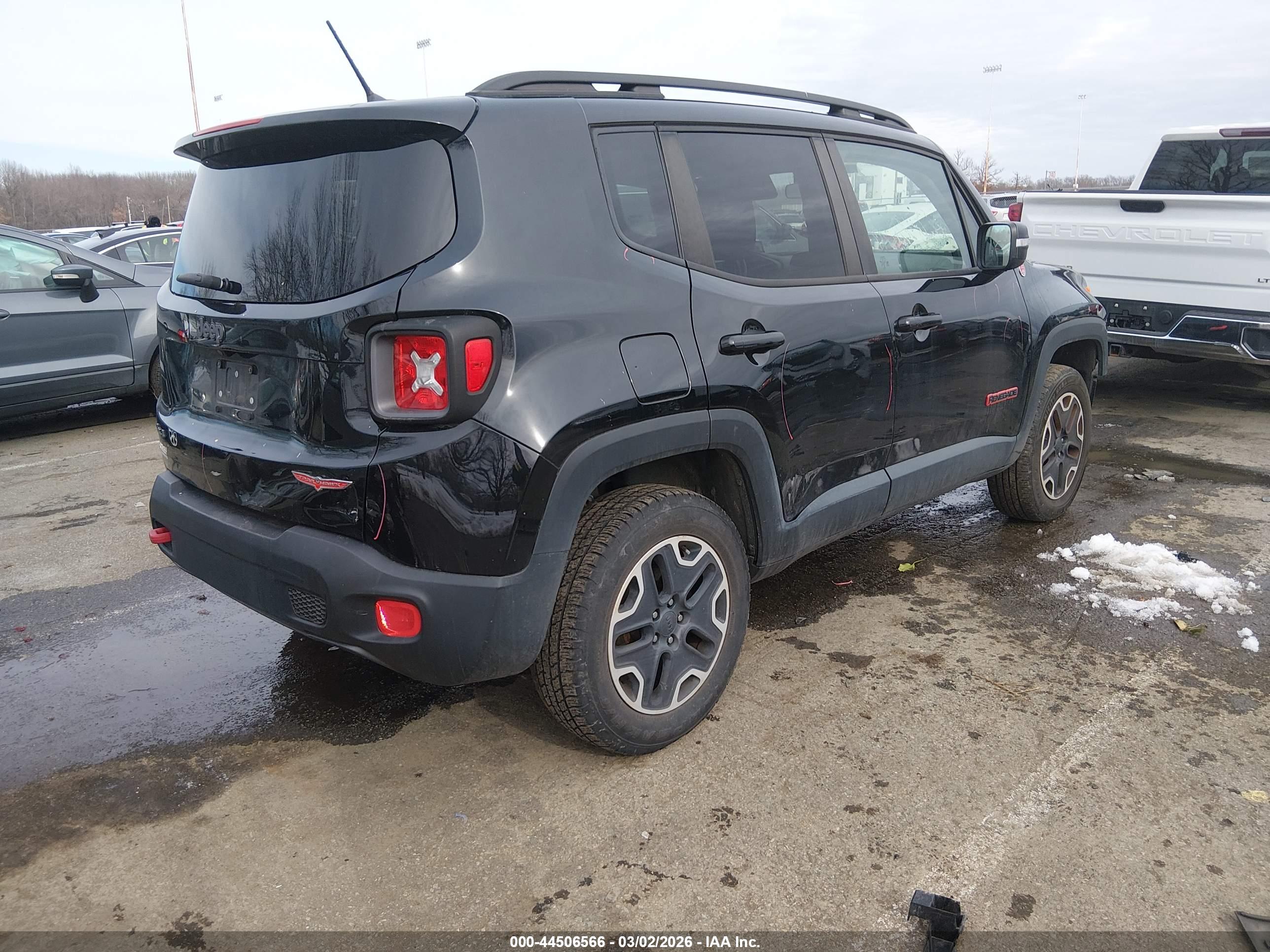 JEEP RENEGADE image 4
