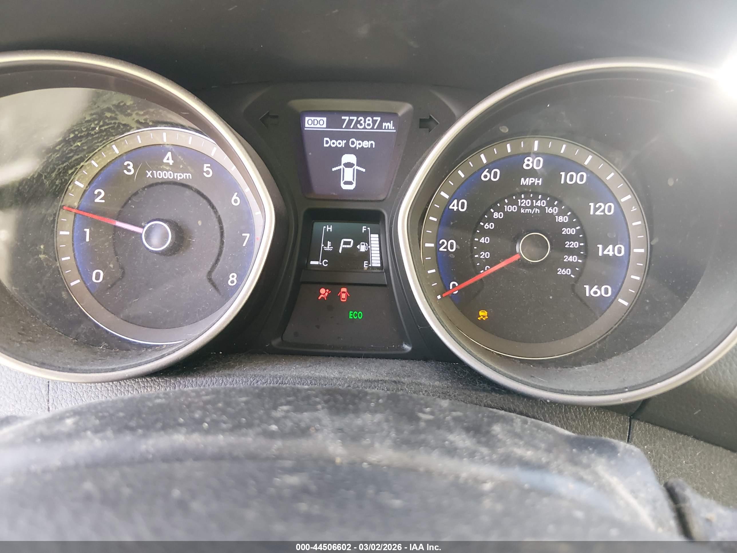 HYUNDAI ELANTRA image 7
