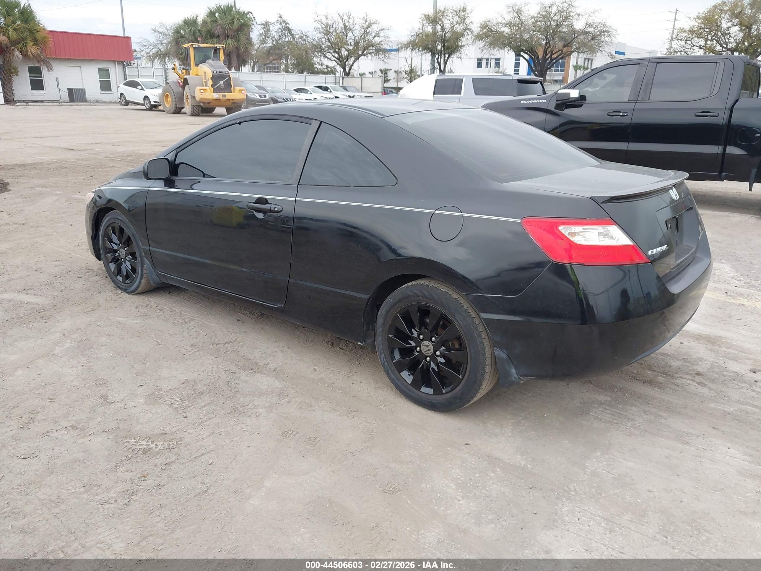 HONDA CIVIC image 3