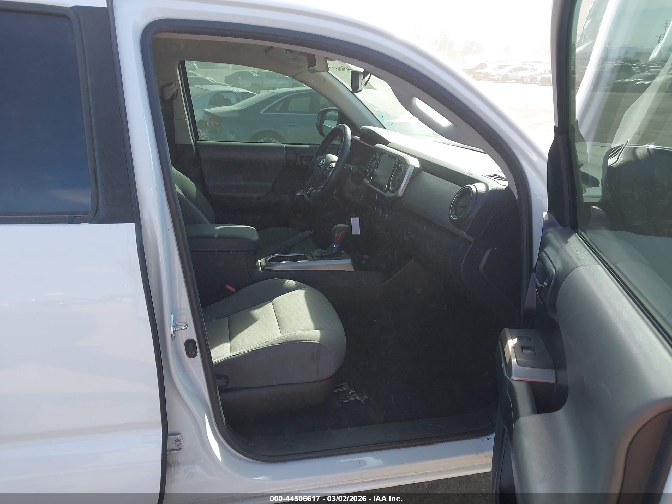 TOYOTA TACOMA image 5