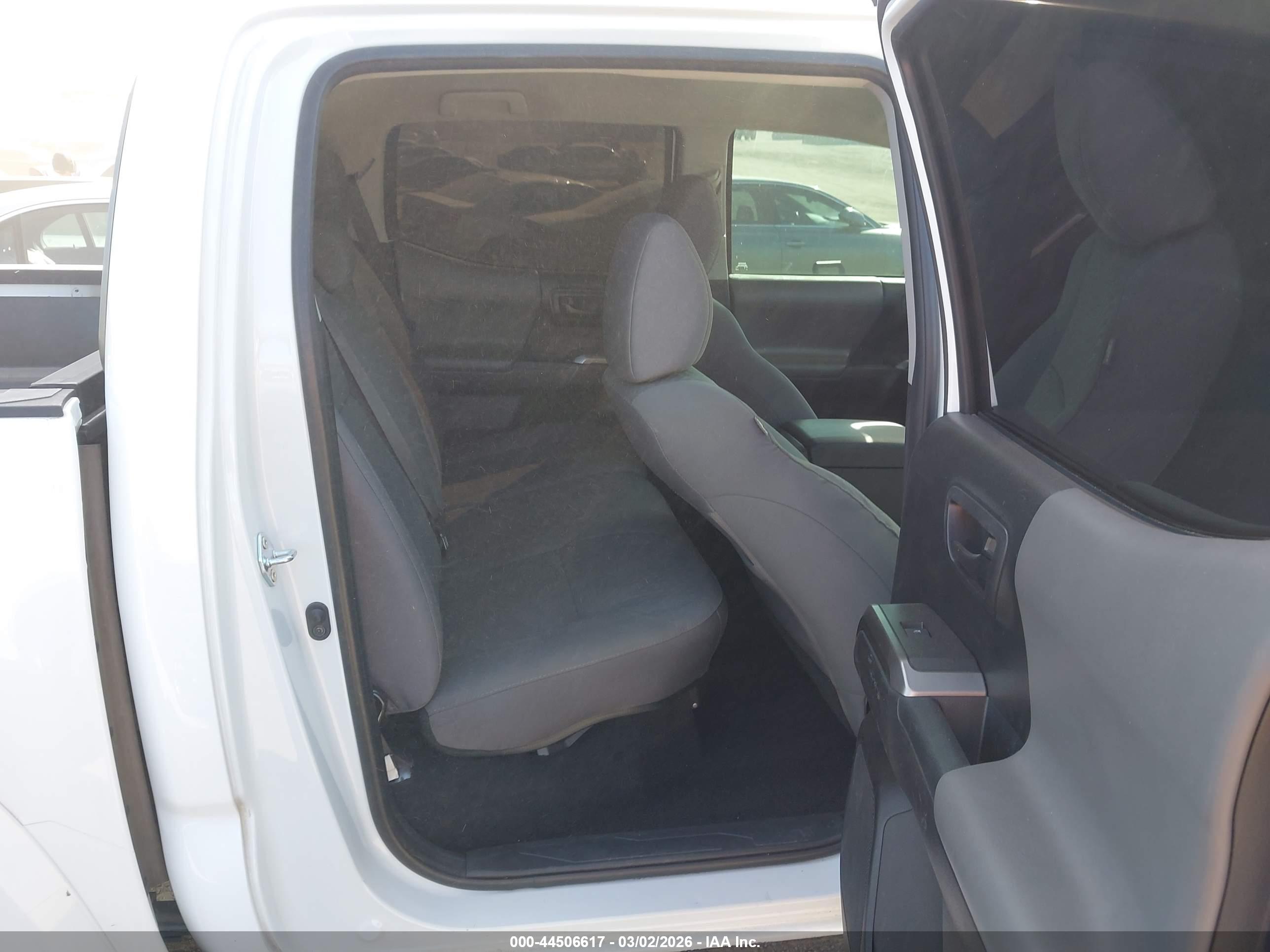 TOYOTA TACOMA image 8