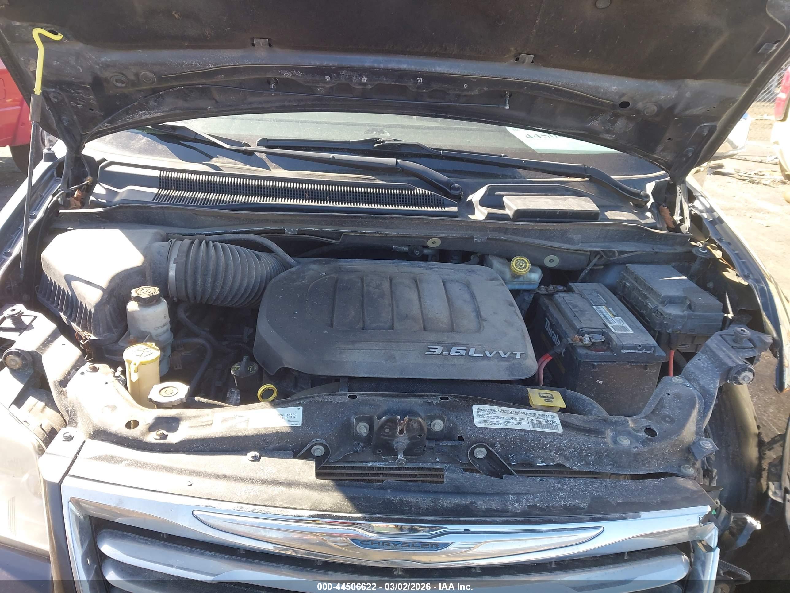CHRYSLER TOWN image 10