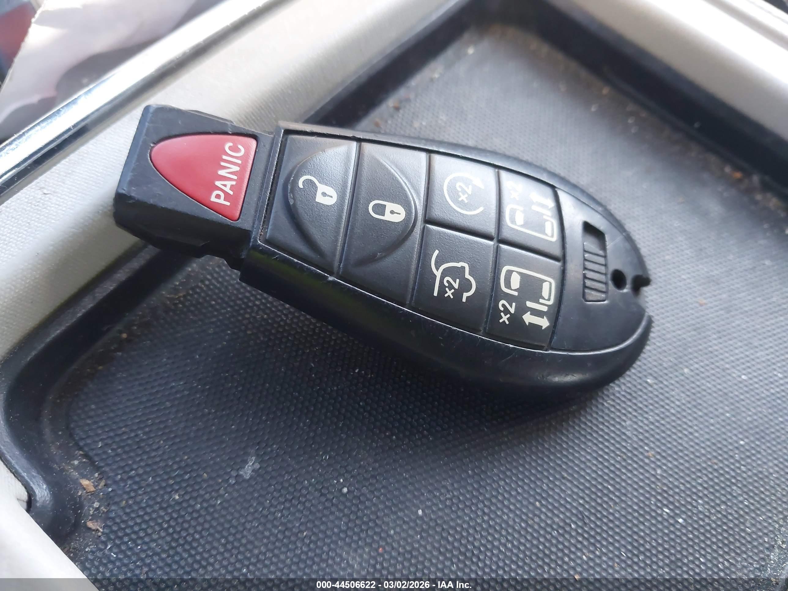 CHRYSLER TOWN image 11