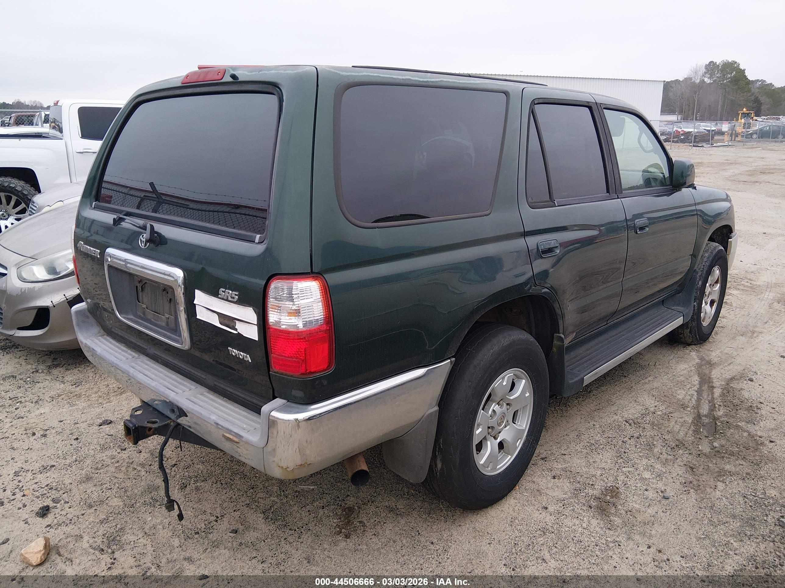 TOYOTA 4RUNNER image 4