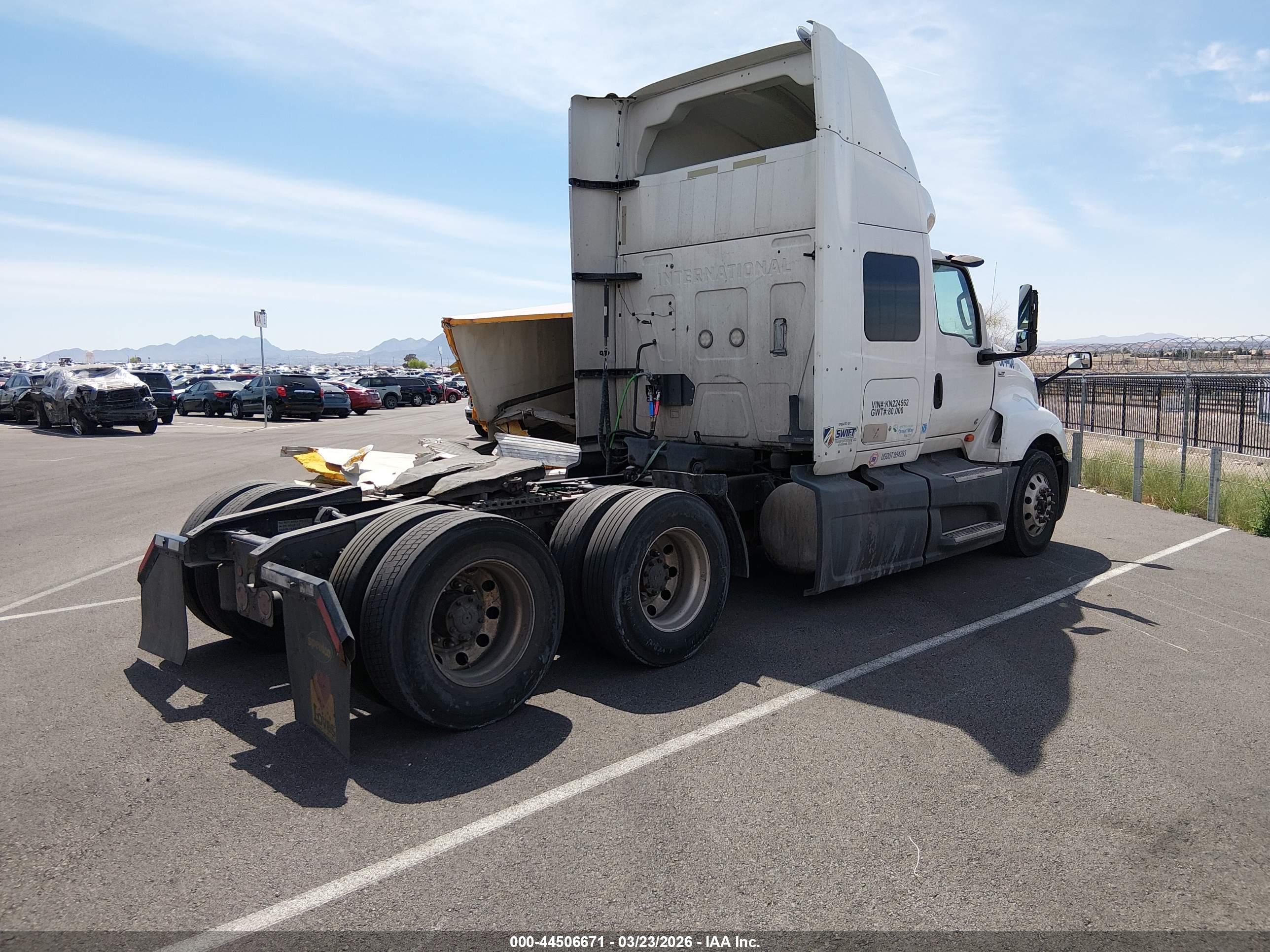 INTERNATIONAL LT image 4