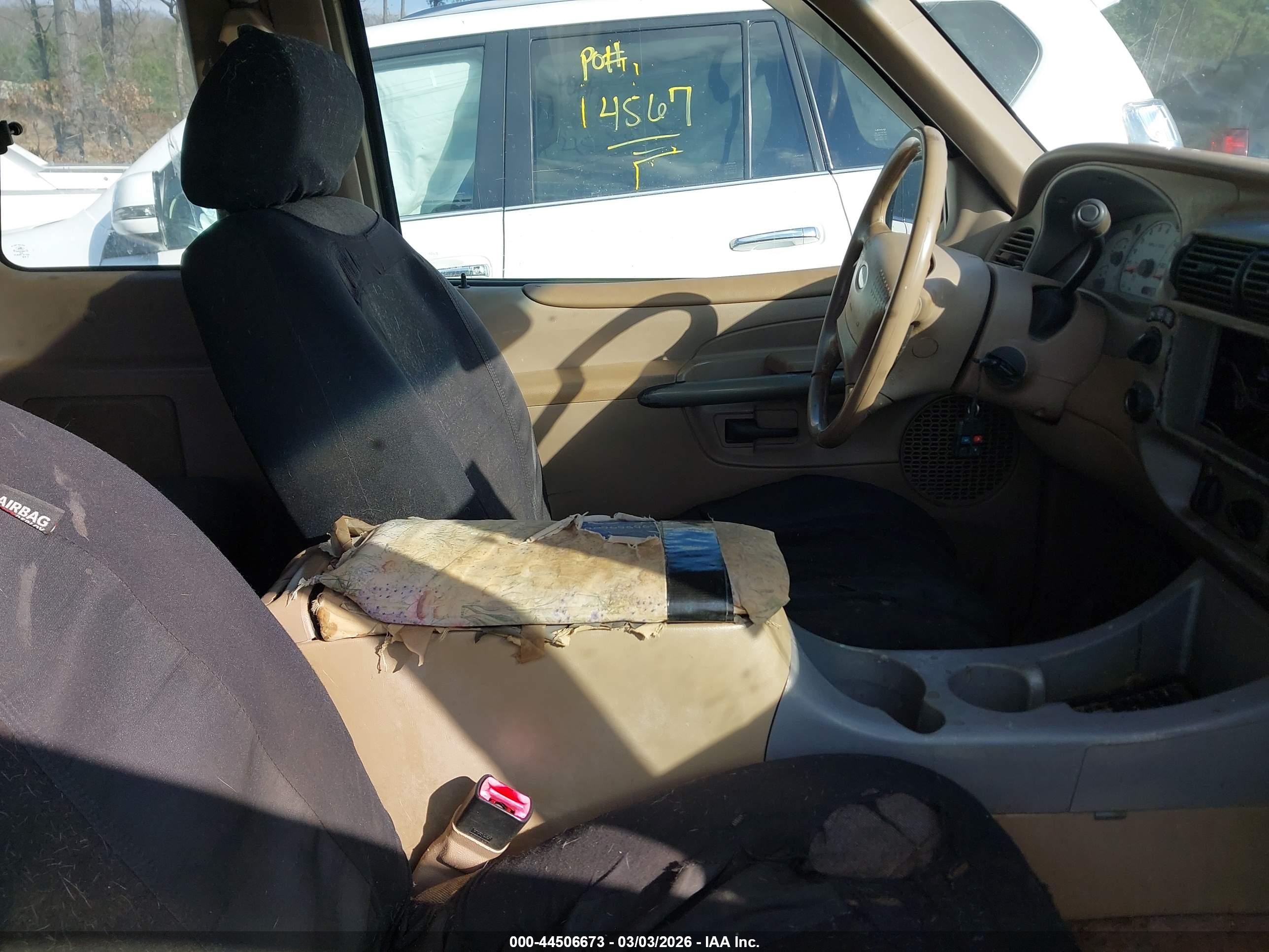 FORD EXPLORER image 5