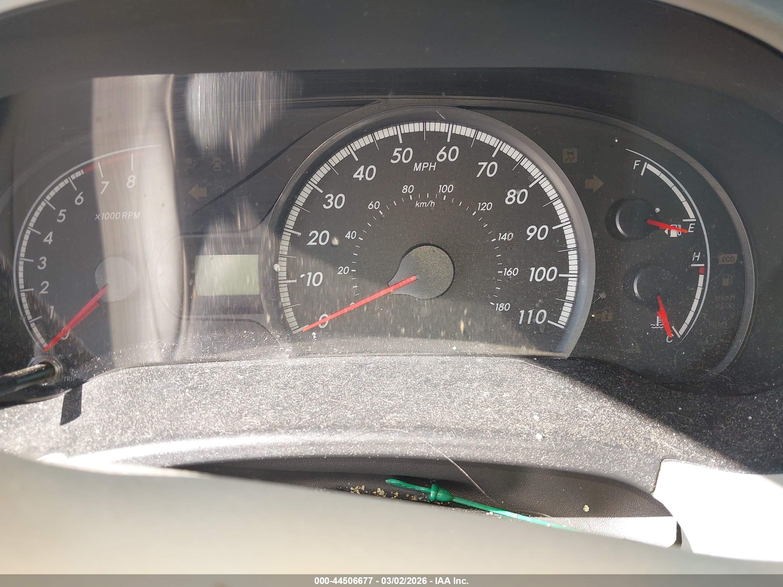 TOYOTA SIENNA image 7