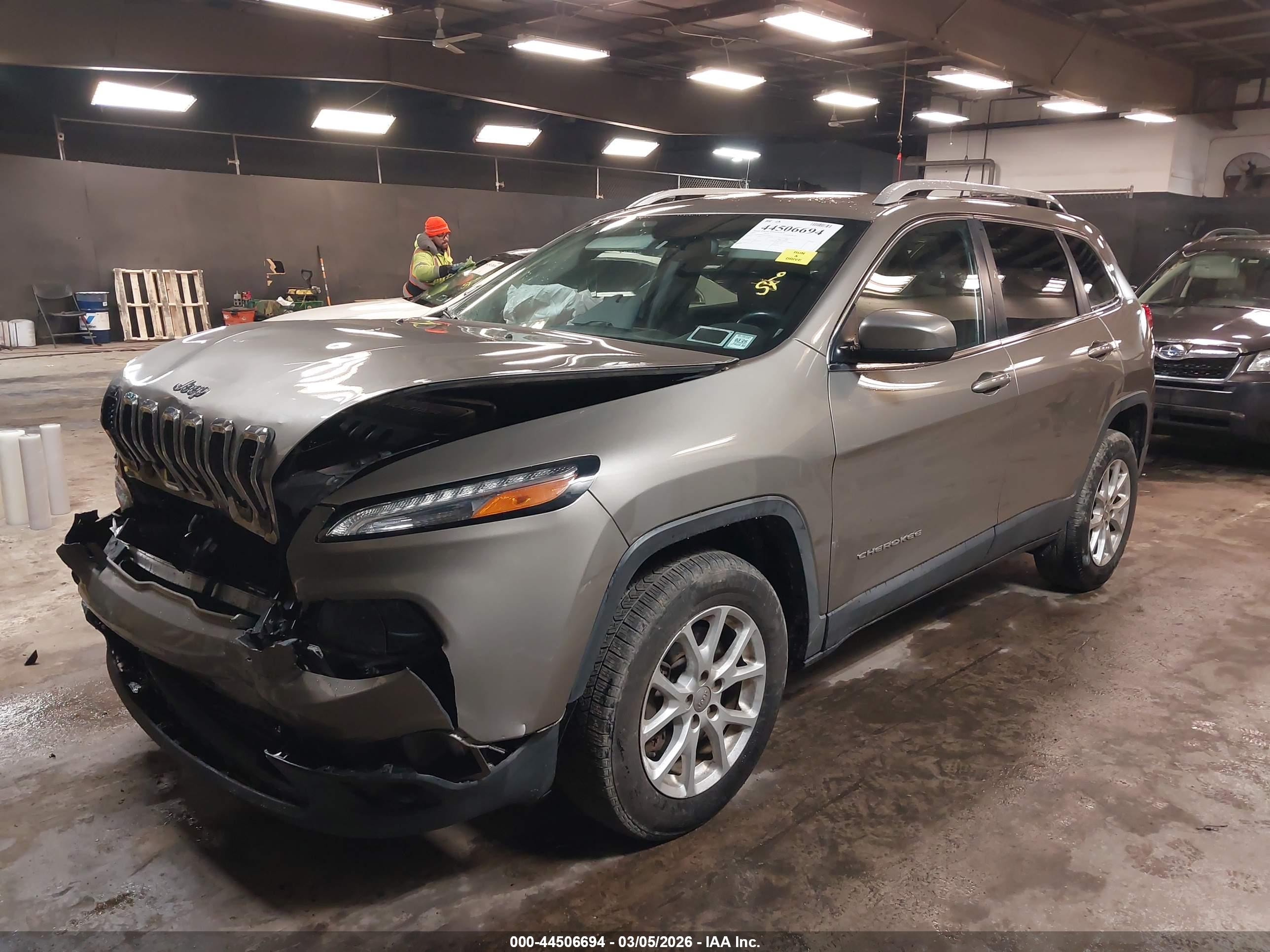 JEEP CHEROKEE image 2