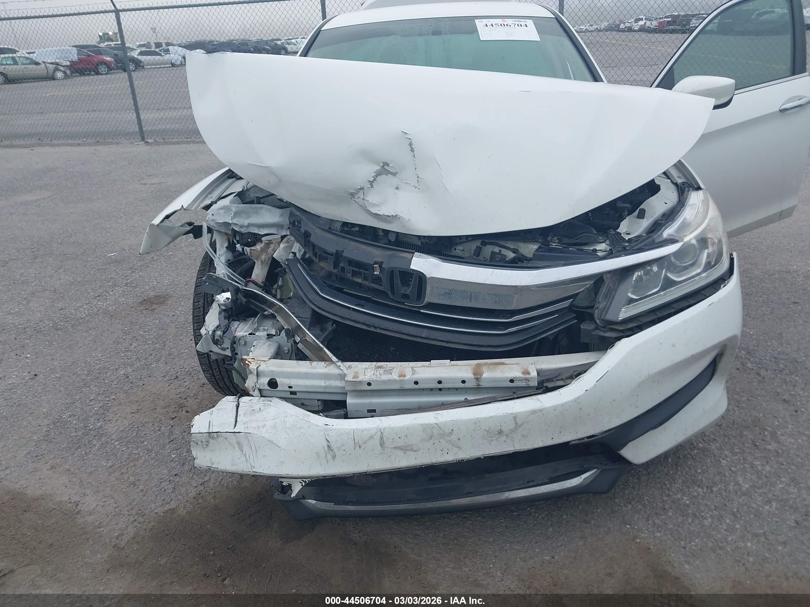 HONDA ACCORD image 10