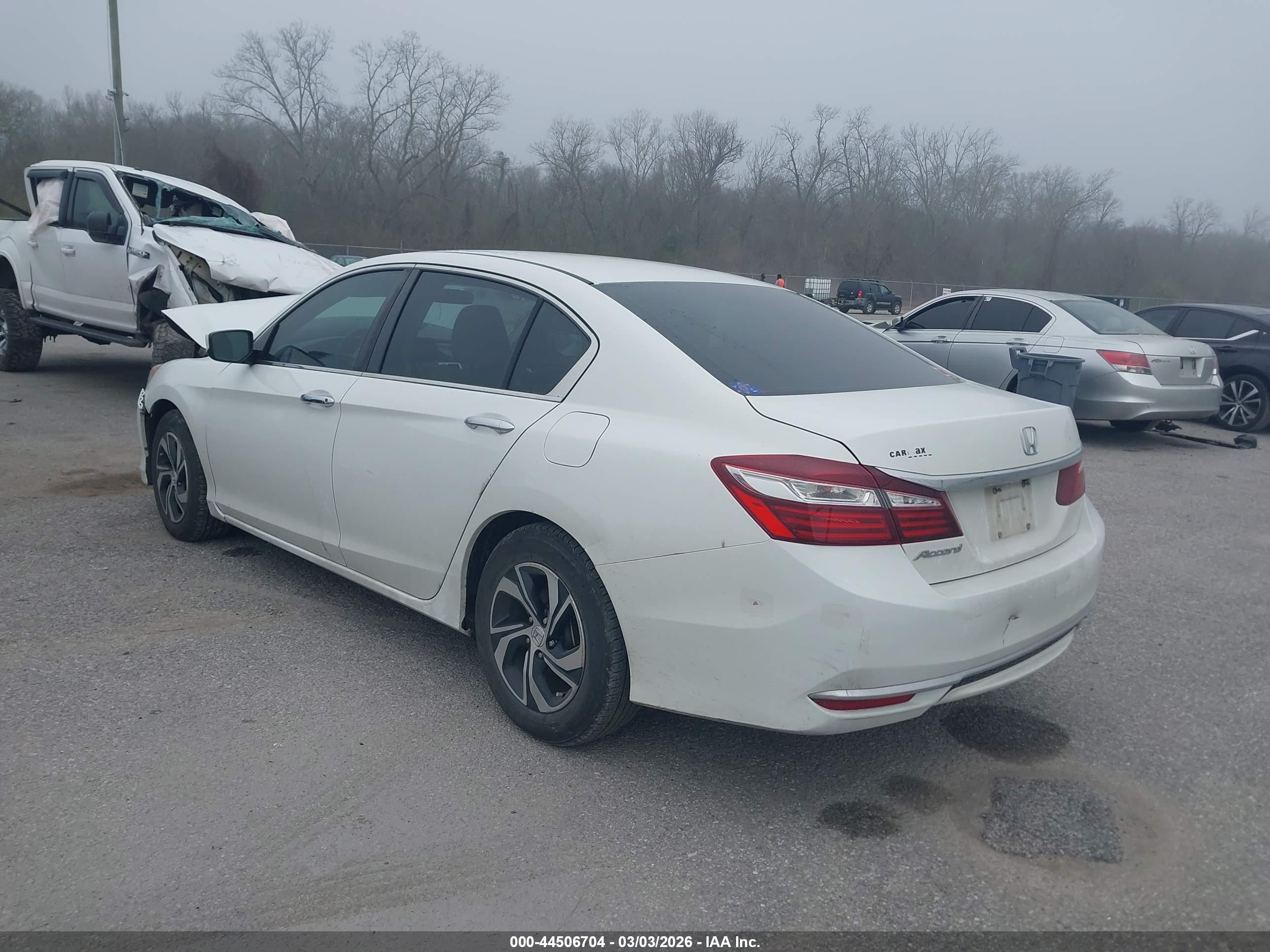 HONDA ACCORD image 3