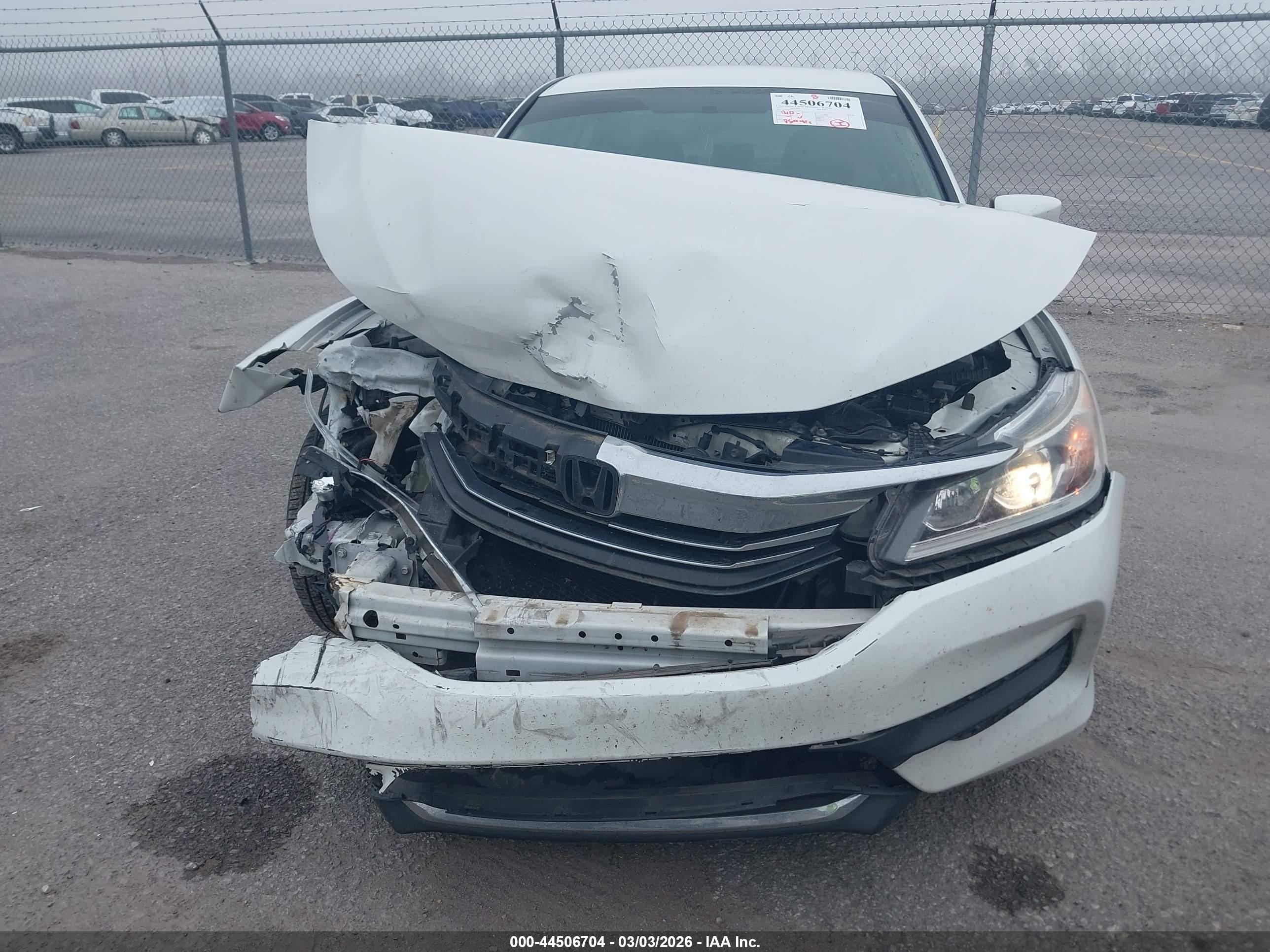 HONDA ACCORD image 6