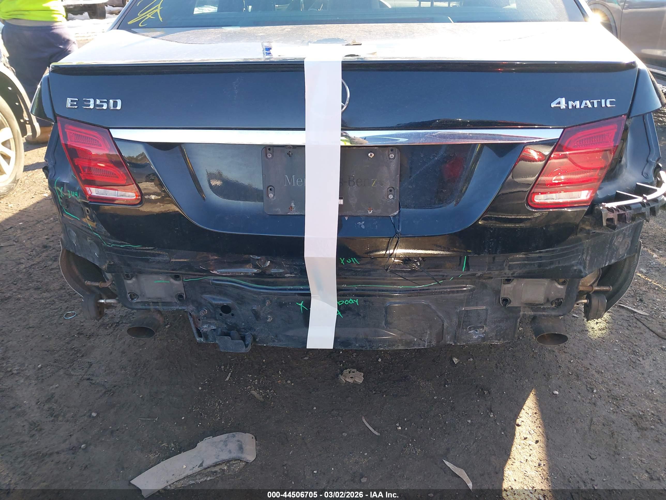 MERCEDES-BENZ E image 6