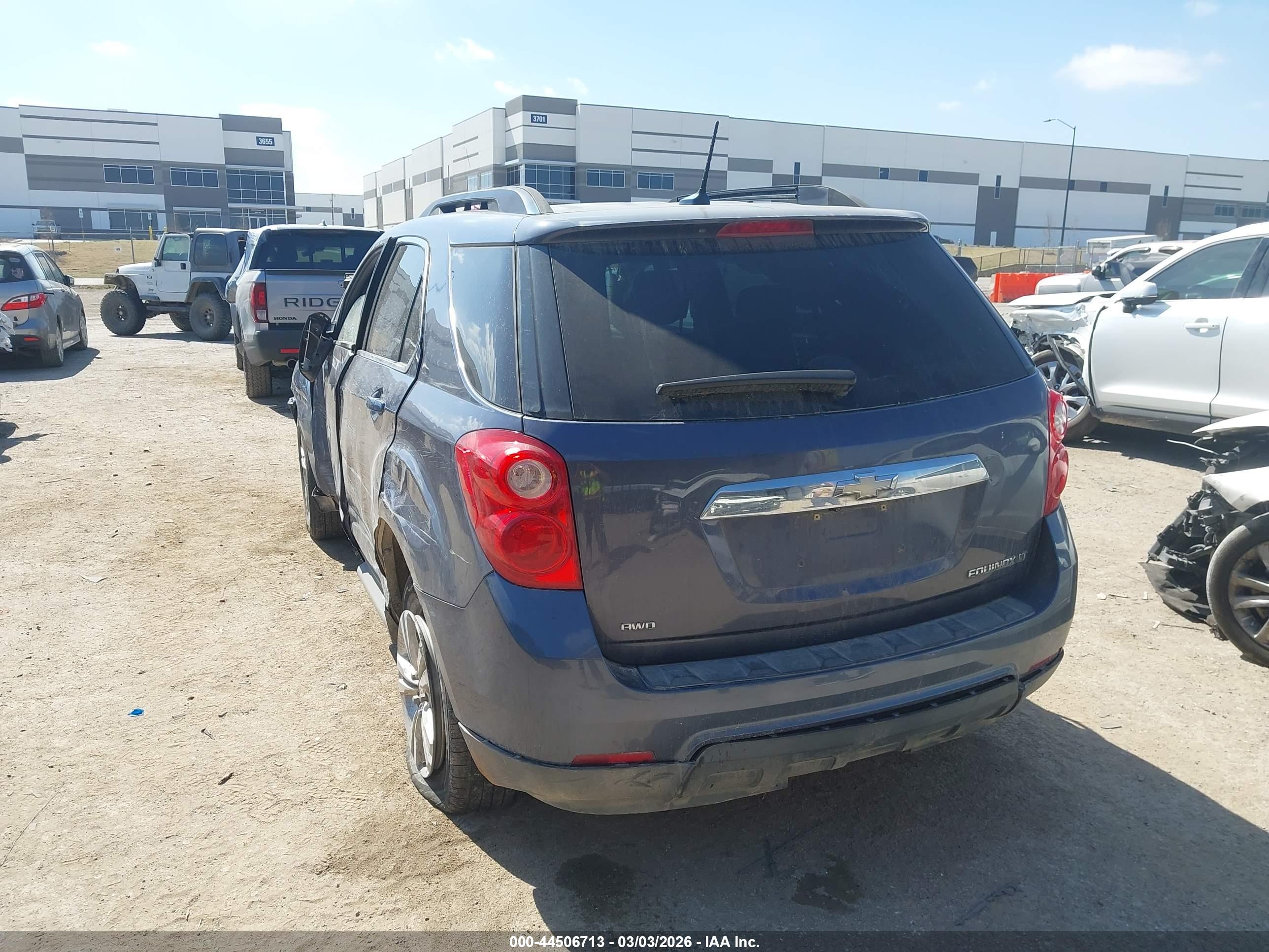 CHEVROLET EQUINOX image 3