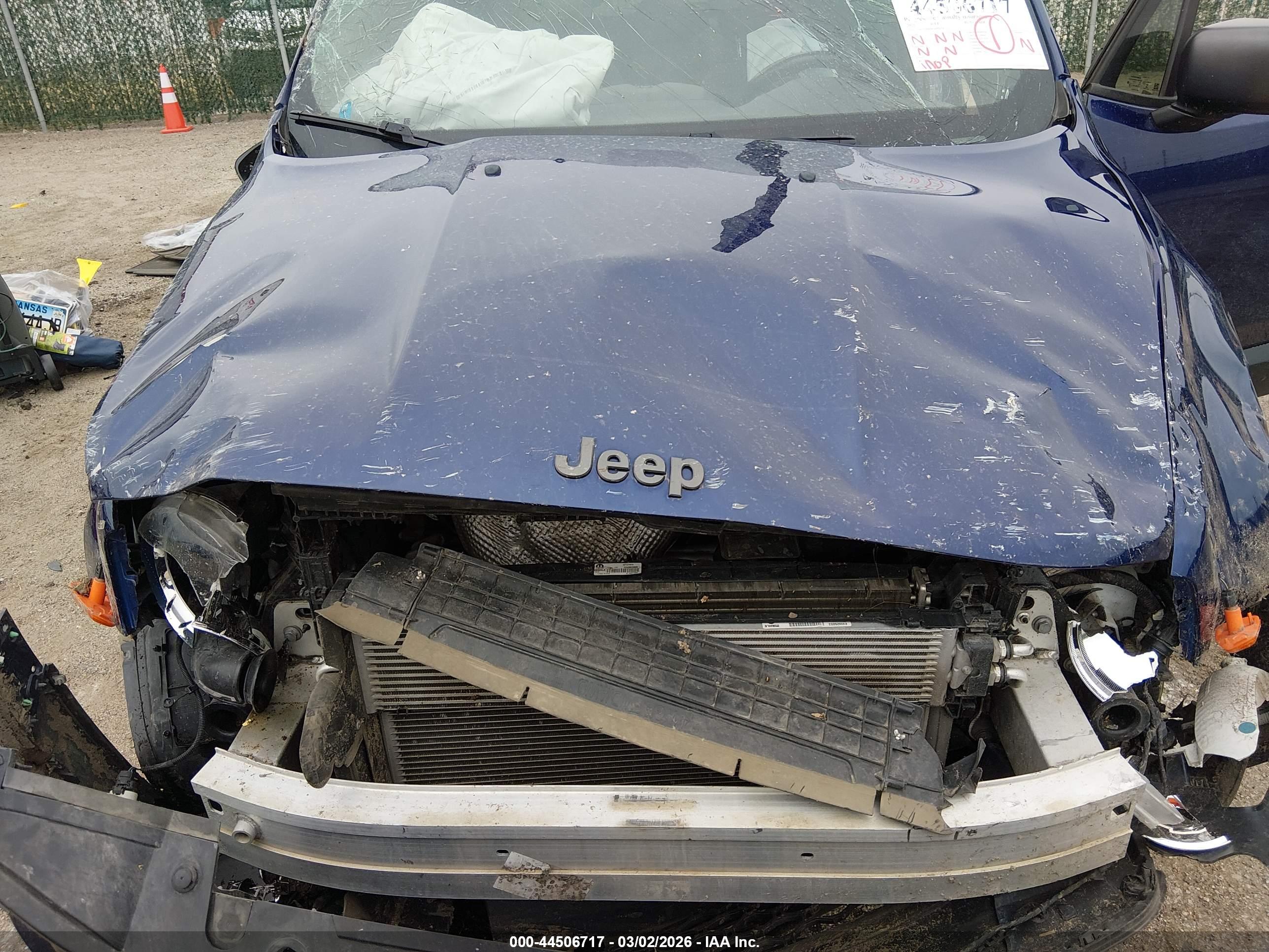 JEEP RENEGADE image 10