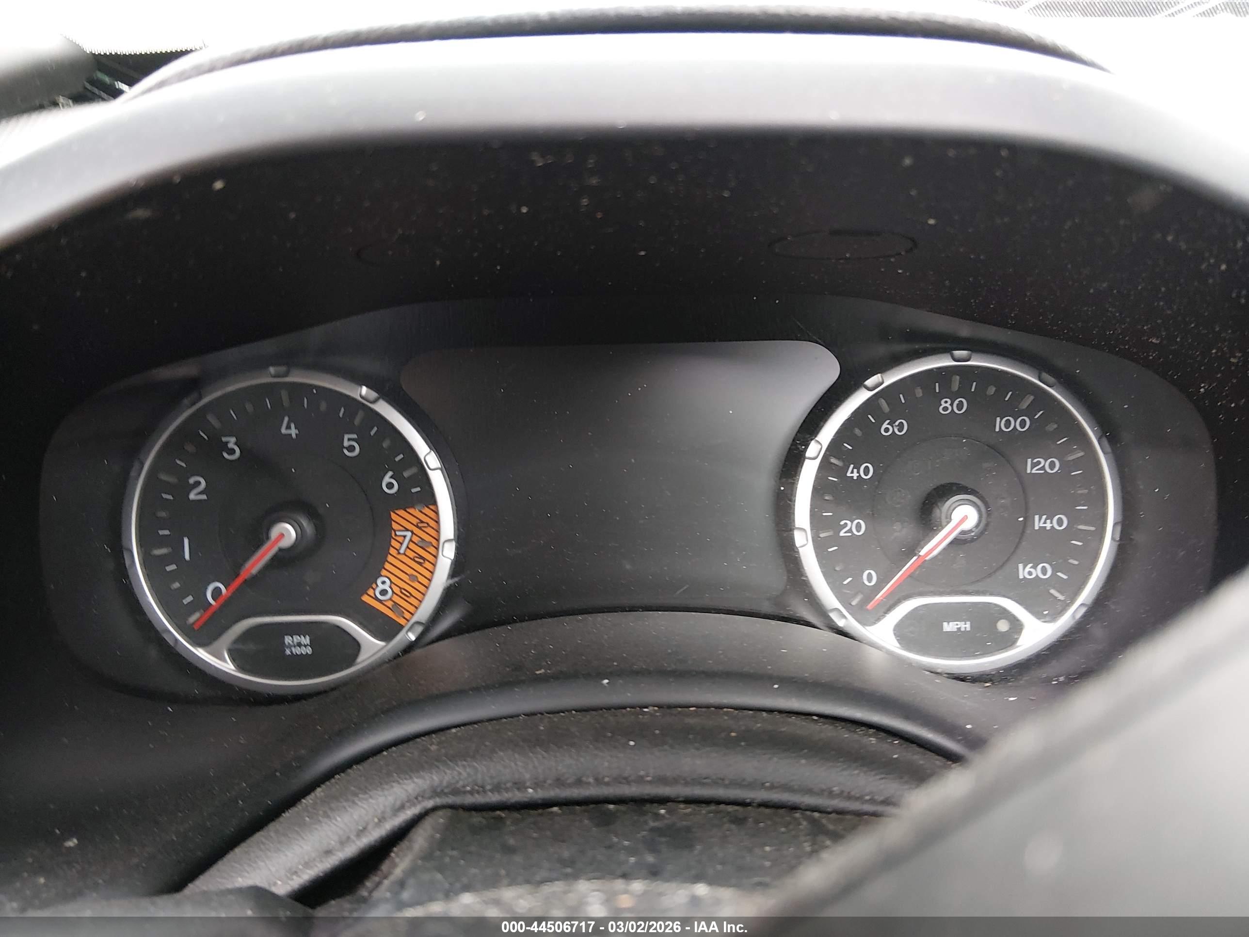JEEP RENEGADE image 7
