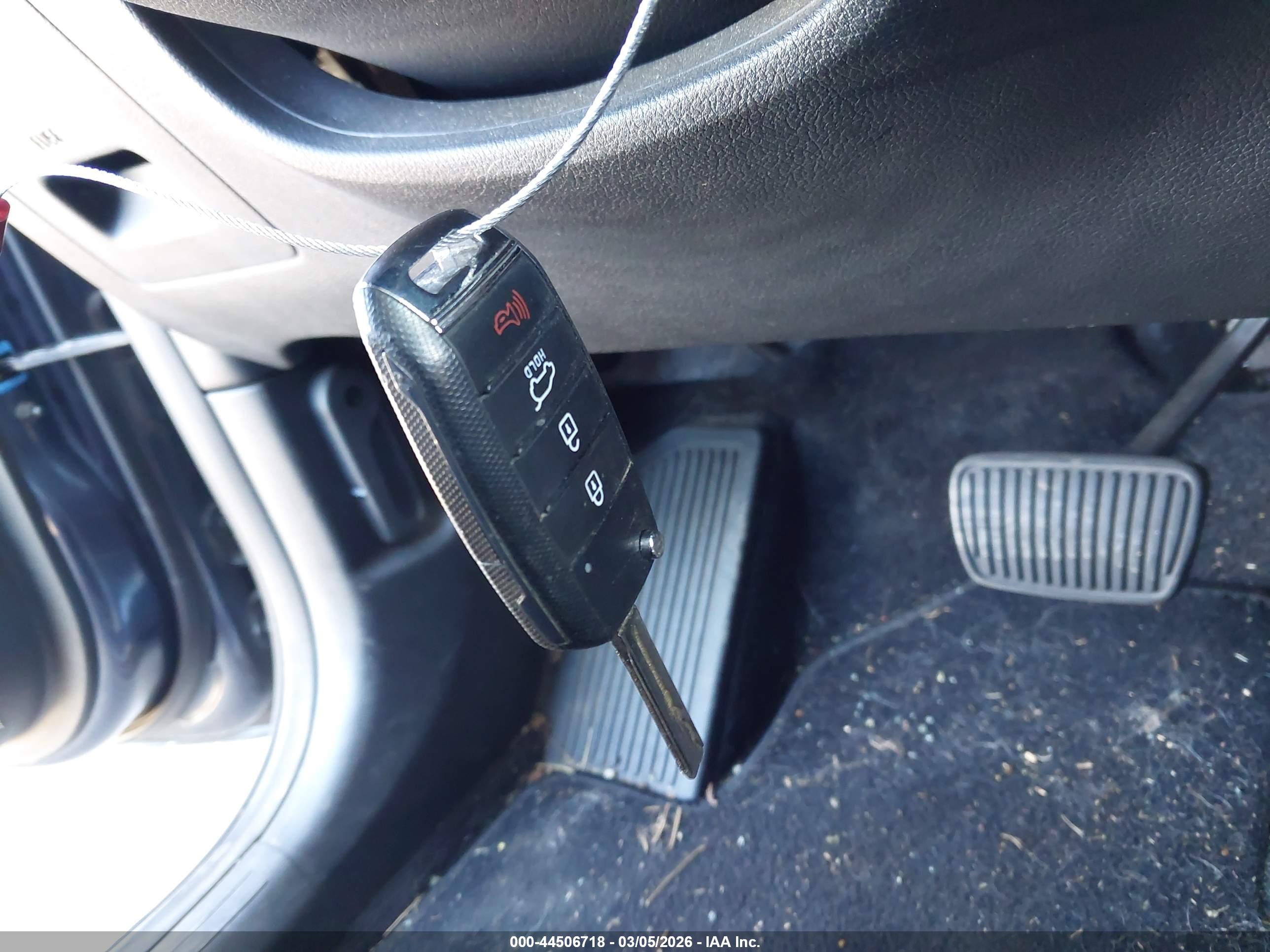 KIA SPORTAGE image 11