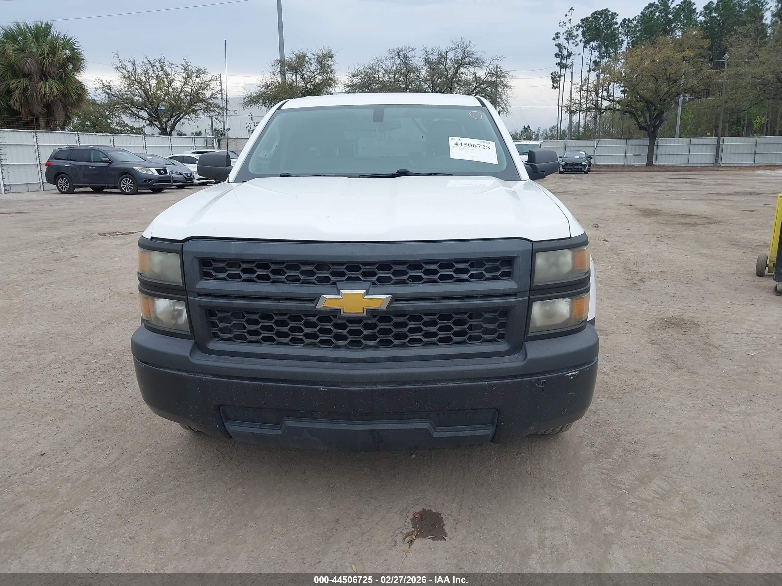 CHEVROLET SILVERADO image 6
