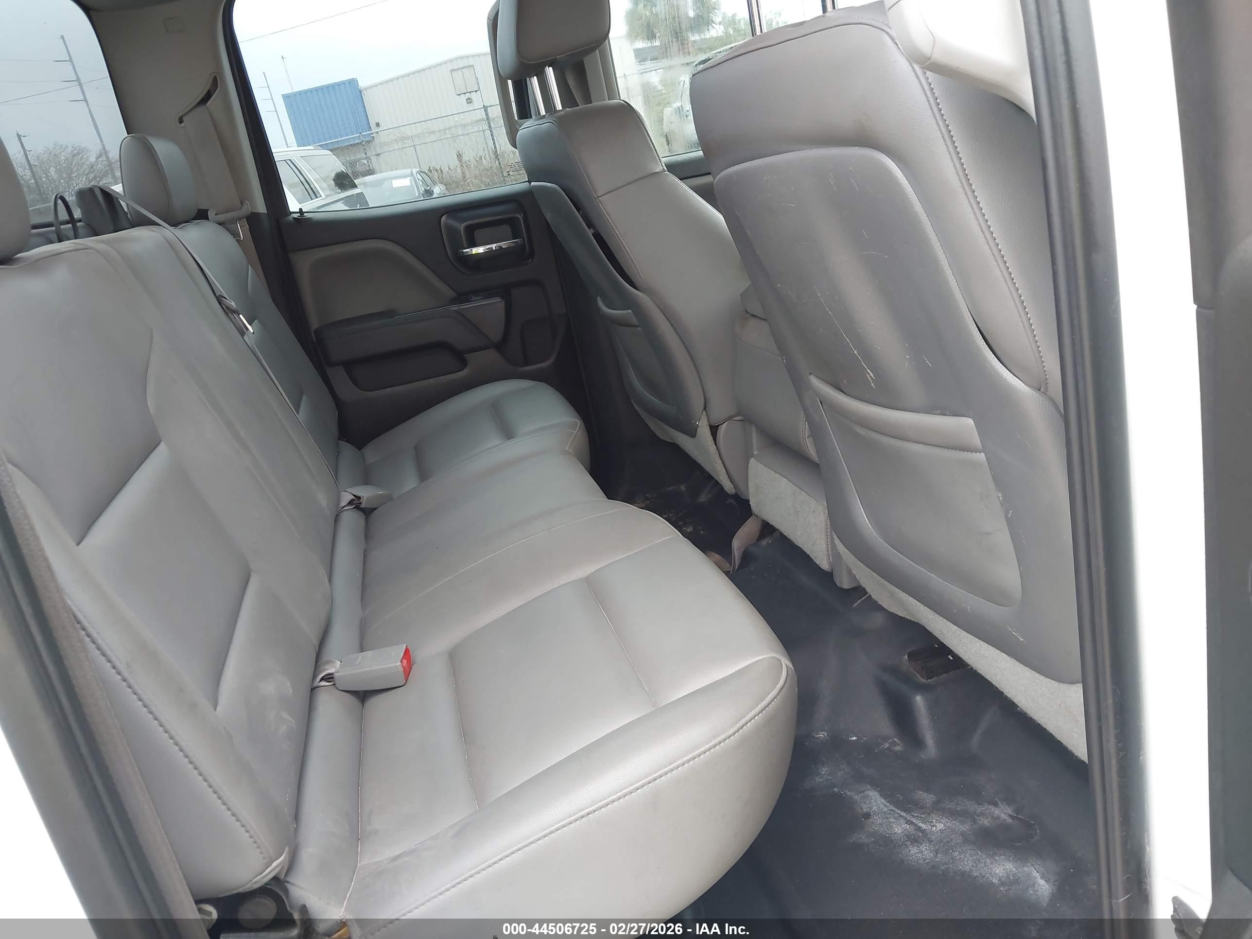 CHEVROLET SILVERADO image 8