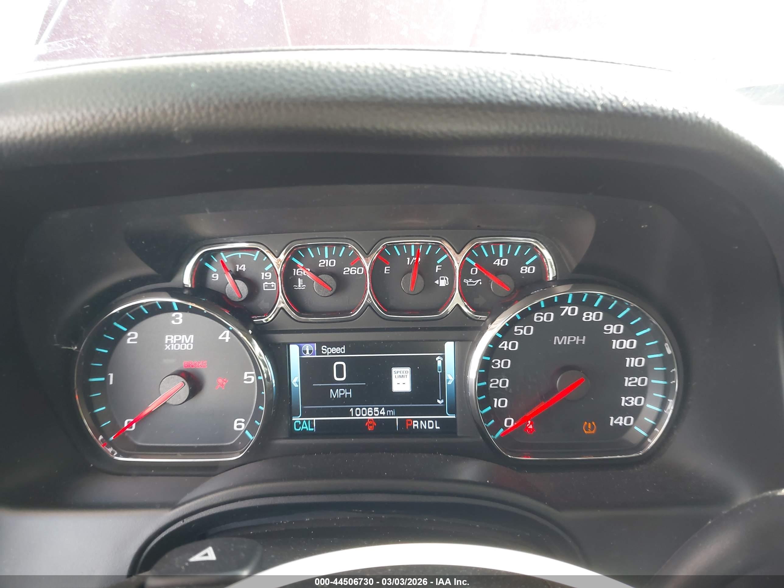 CHEVROLET TAHOE image 7
