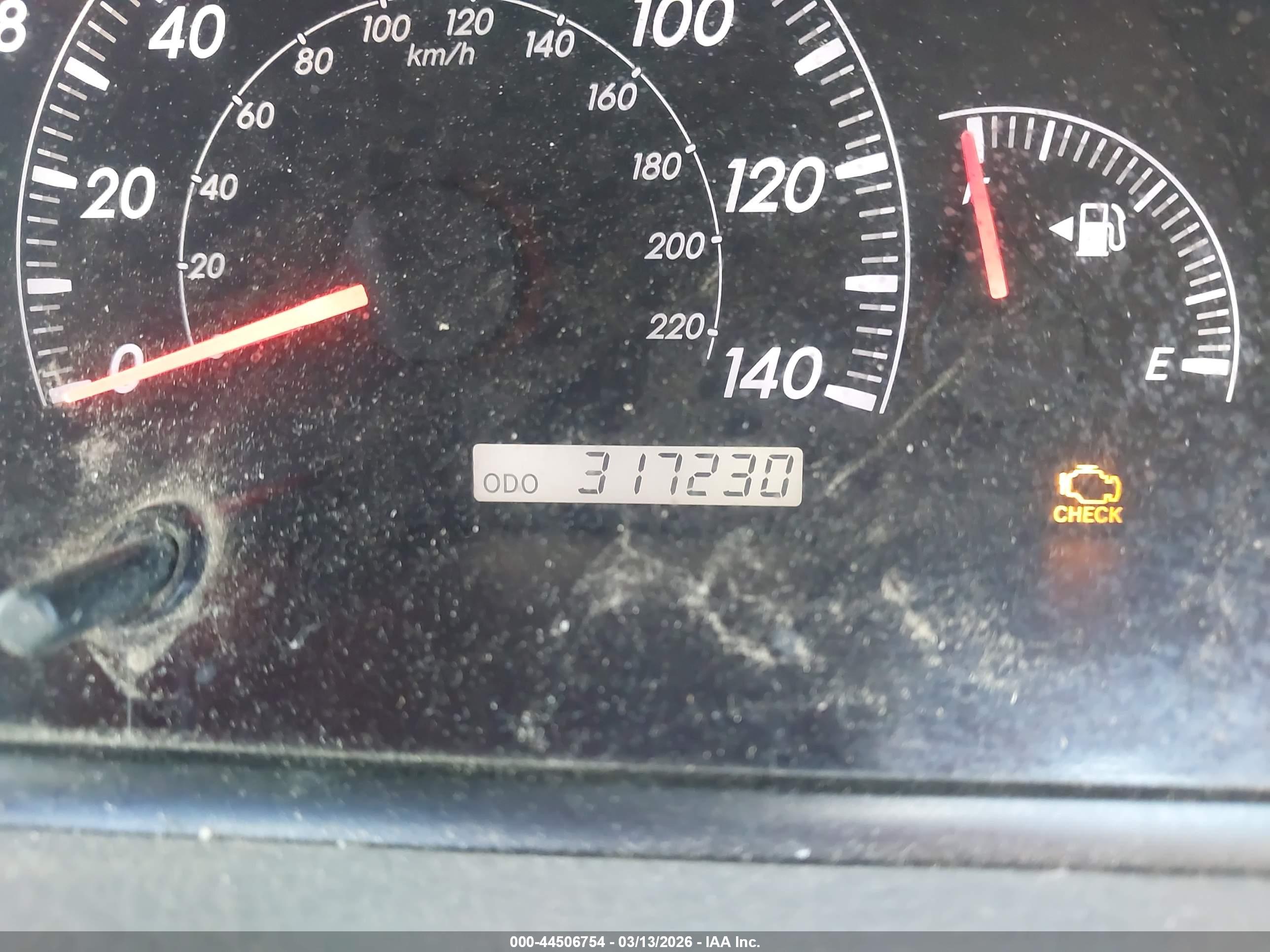 TOYOTA CAMRY image 7