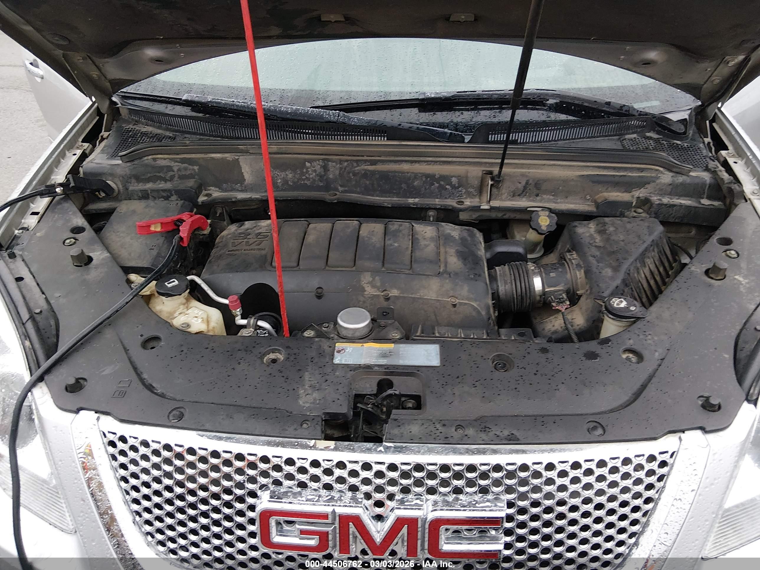 GMC ACADIA image 10