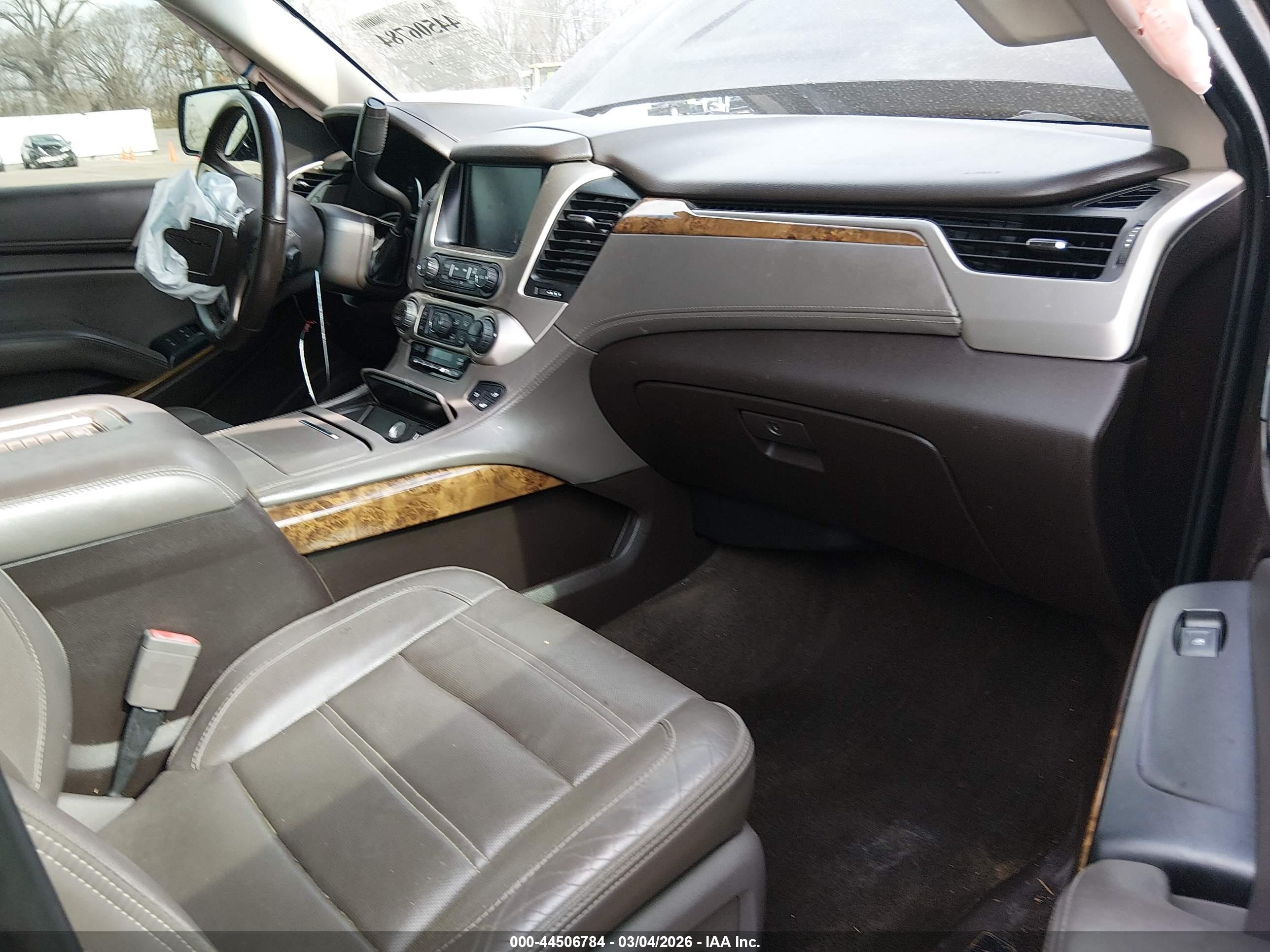 GMC YUKON image 5