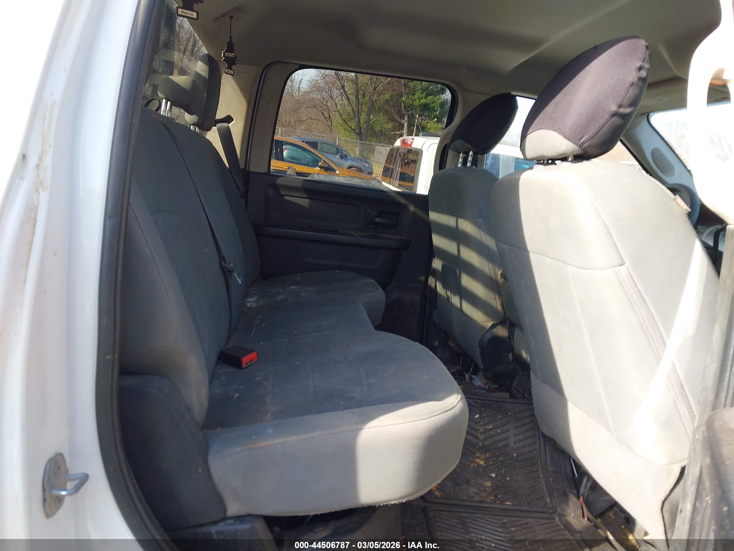 RAM 2500 image 8