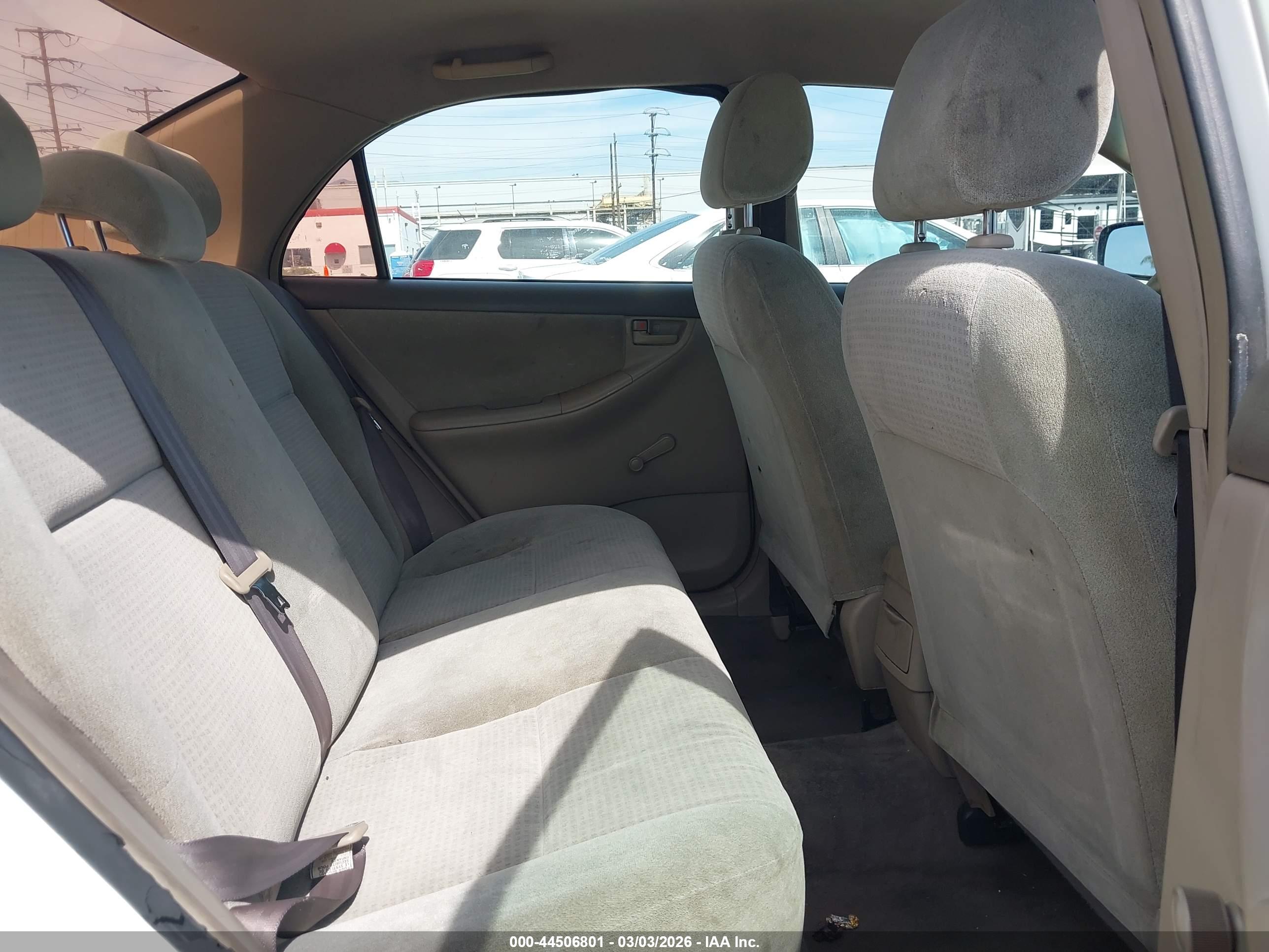 TOYOTA COROLLA image 8