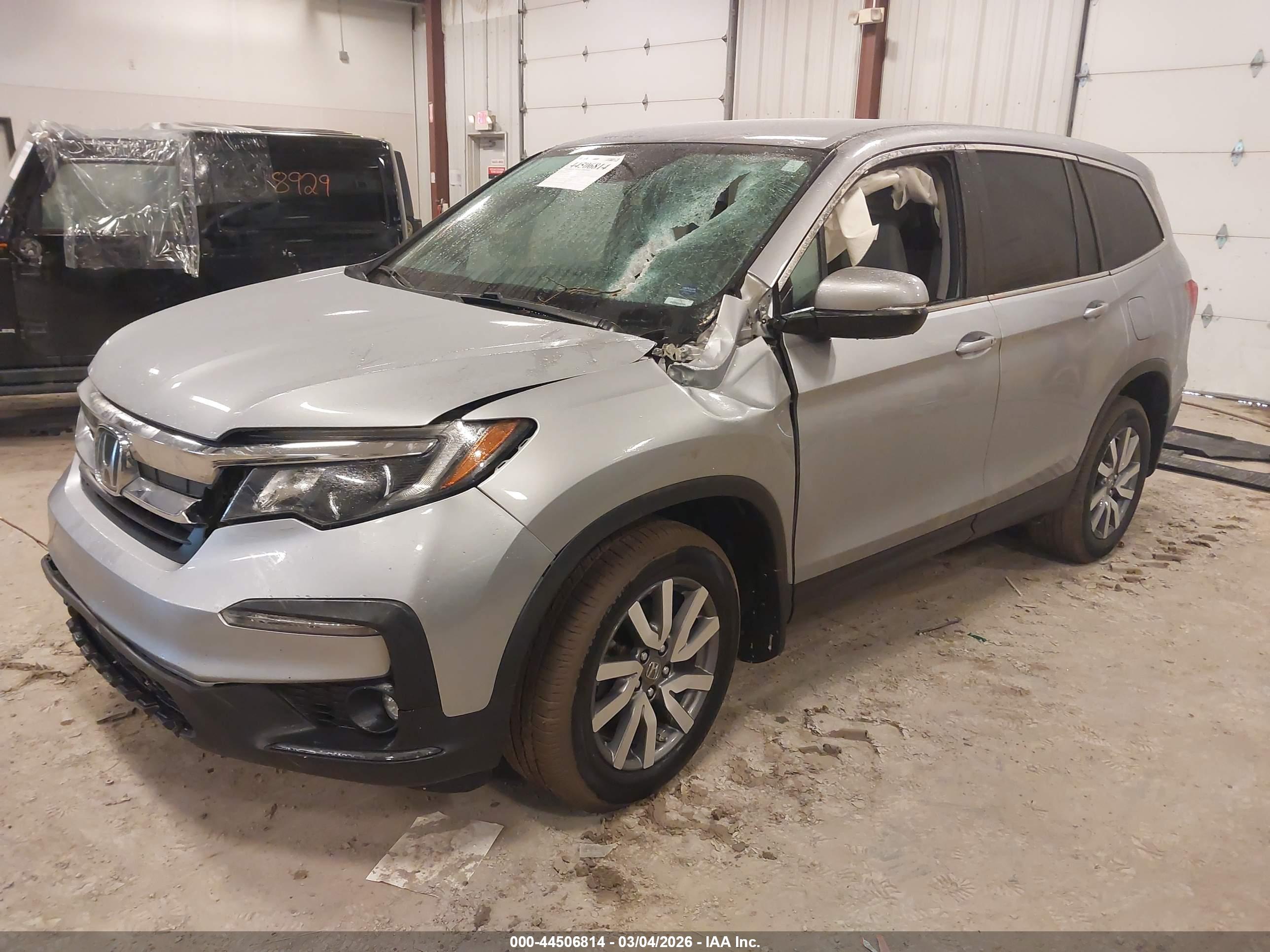 HONDA PILOT image 2