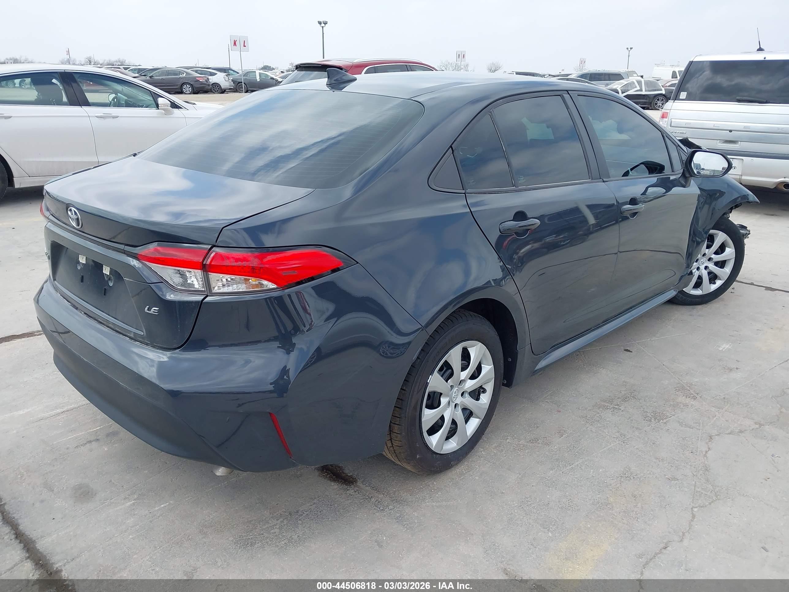 TOYOTA COROLLA image 4