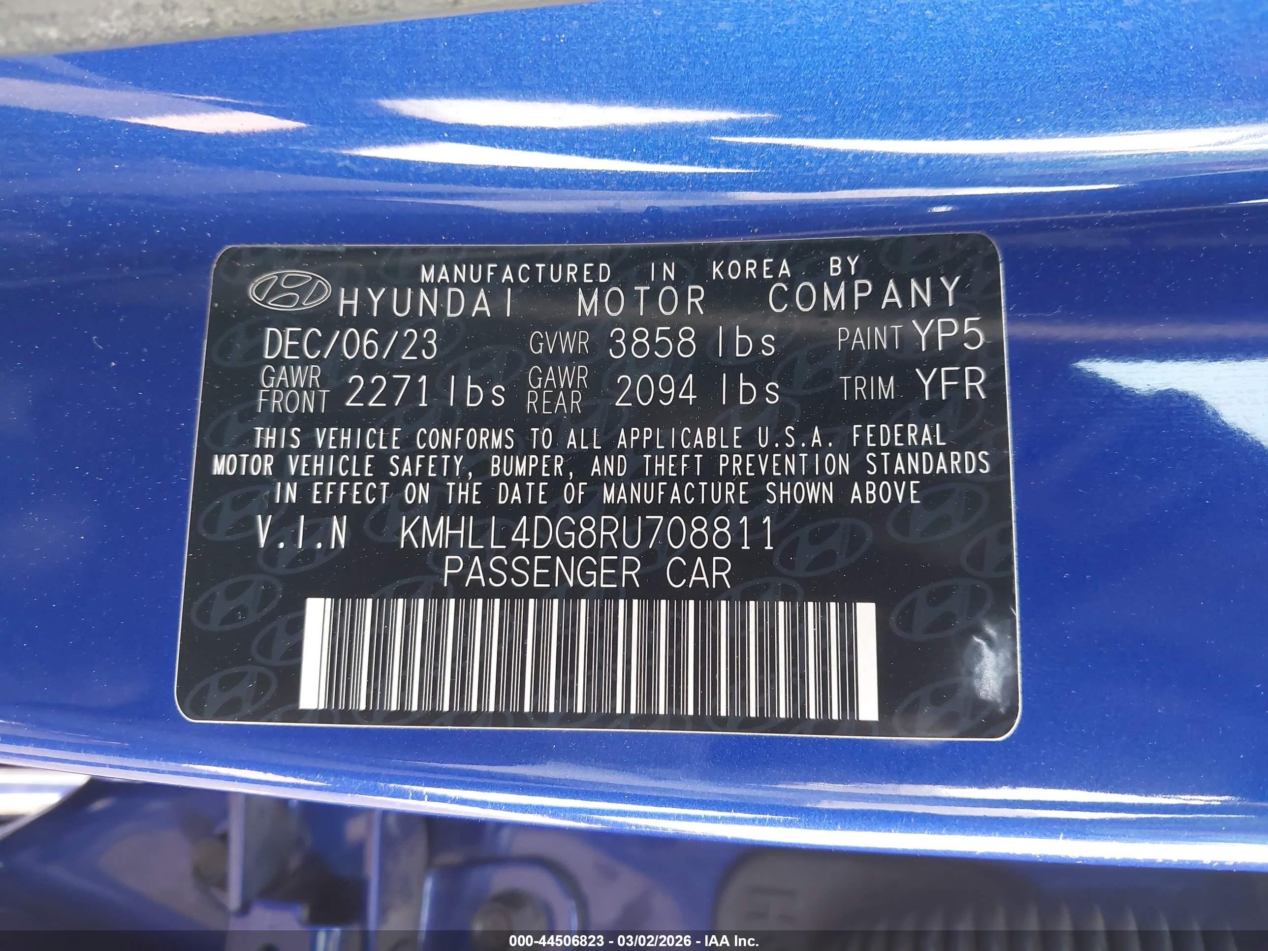 HYUNDAI ELANTRA image 9
