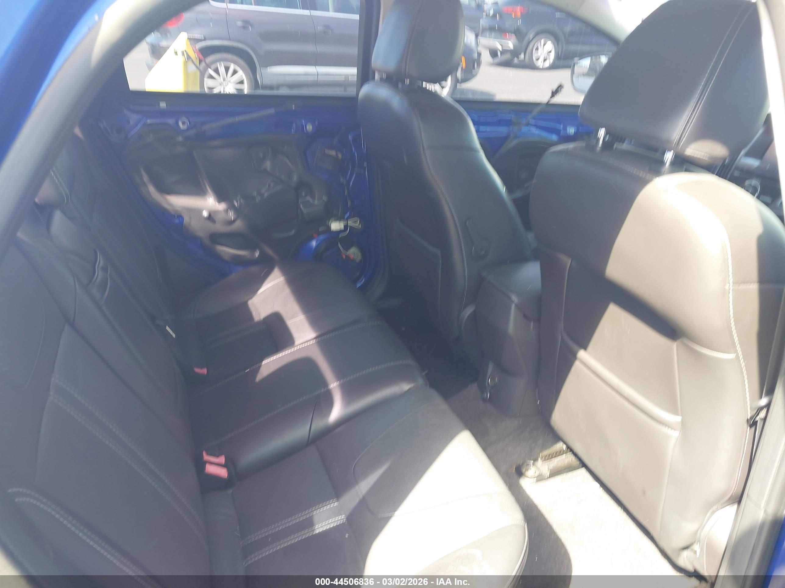 FORD FOCUS image 8