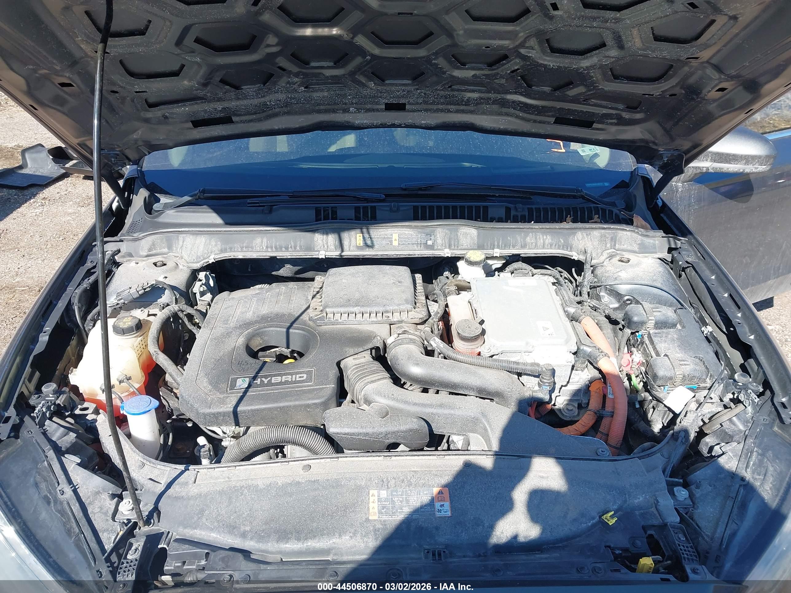FORD FUSION image 10