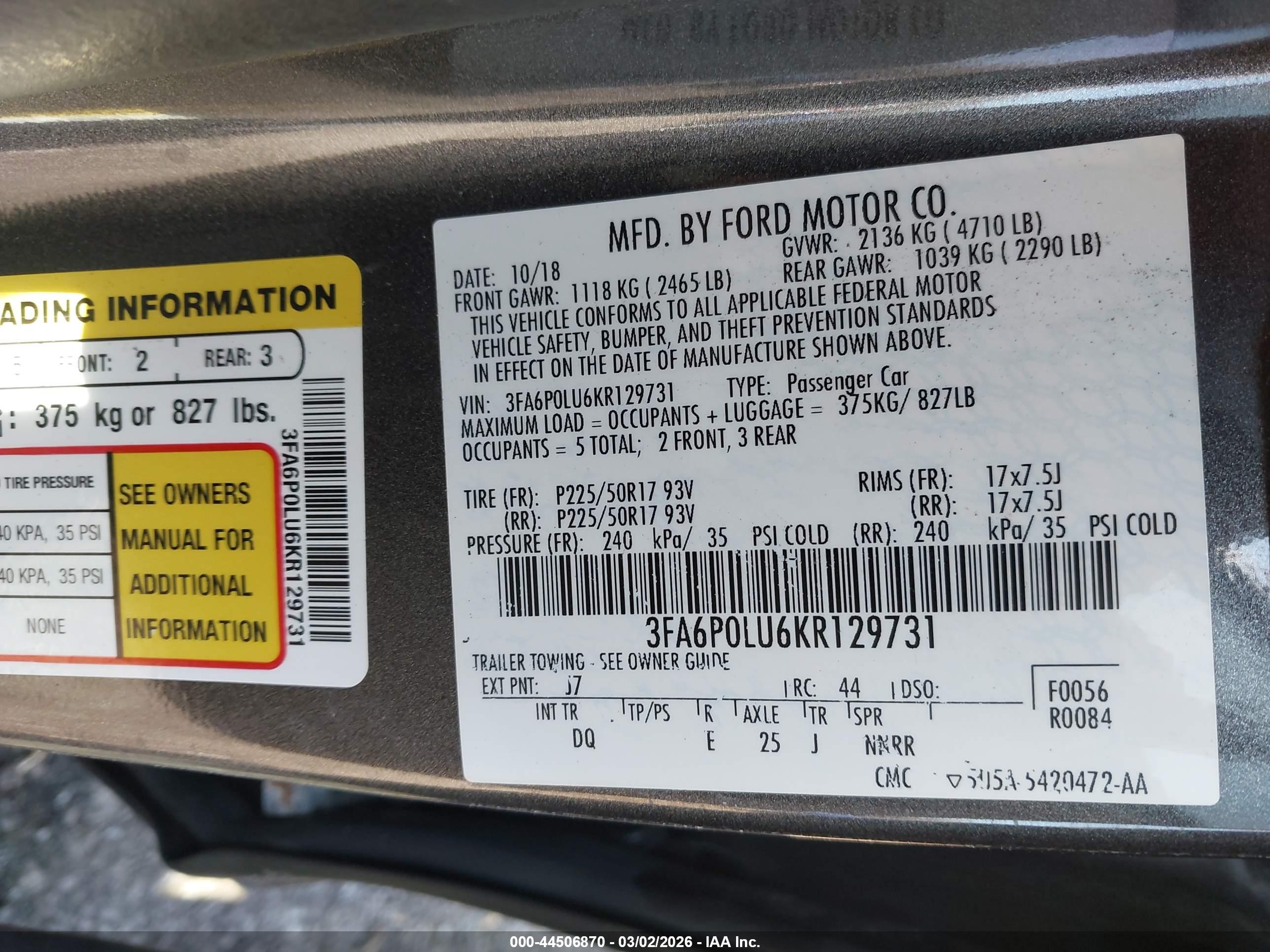 FORD FUSION image 9