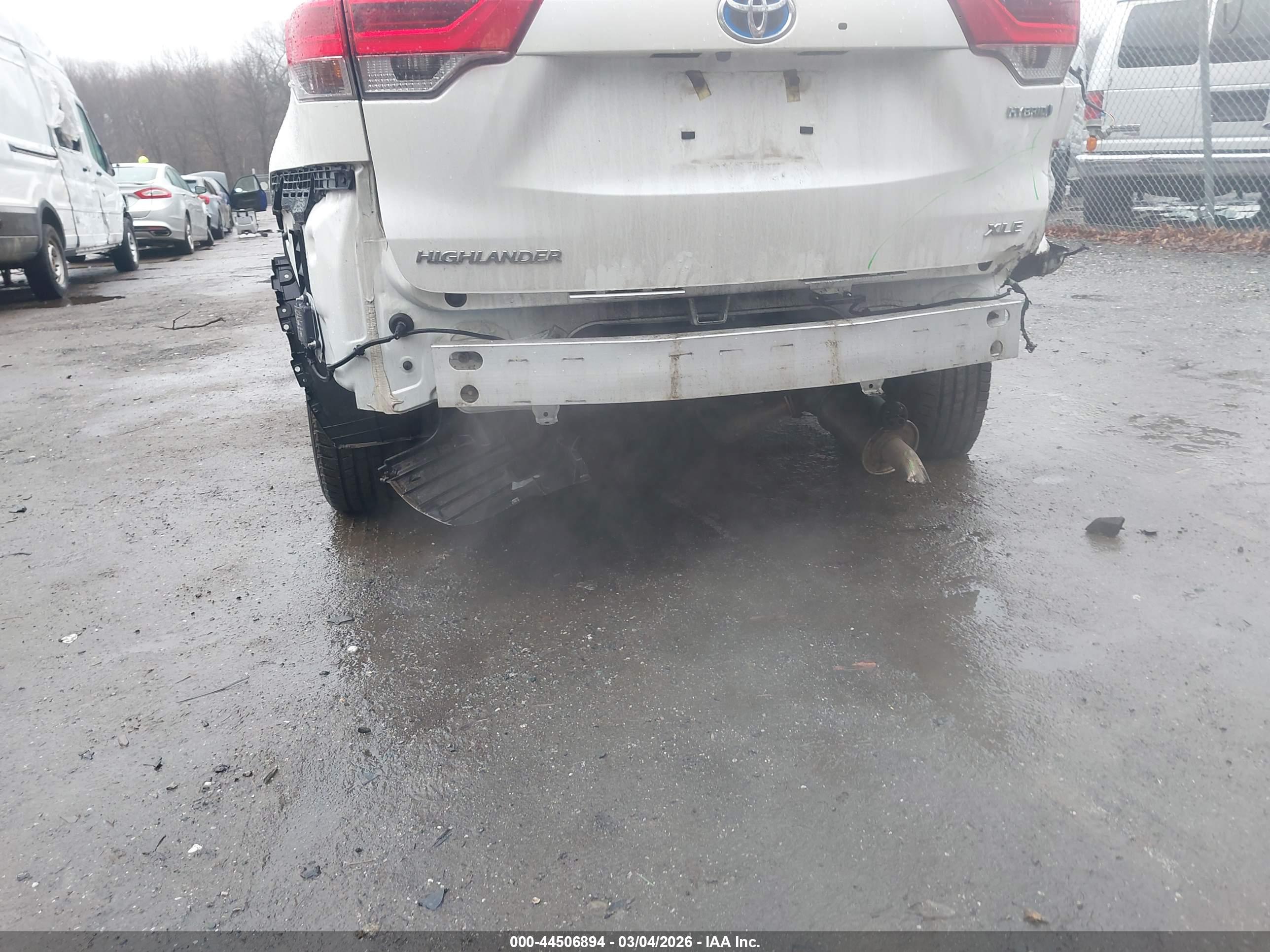 TOYOTA HIGHLANDER image 6