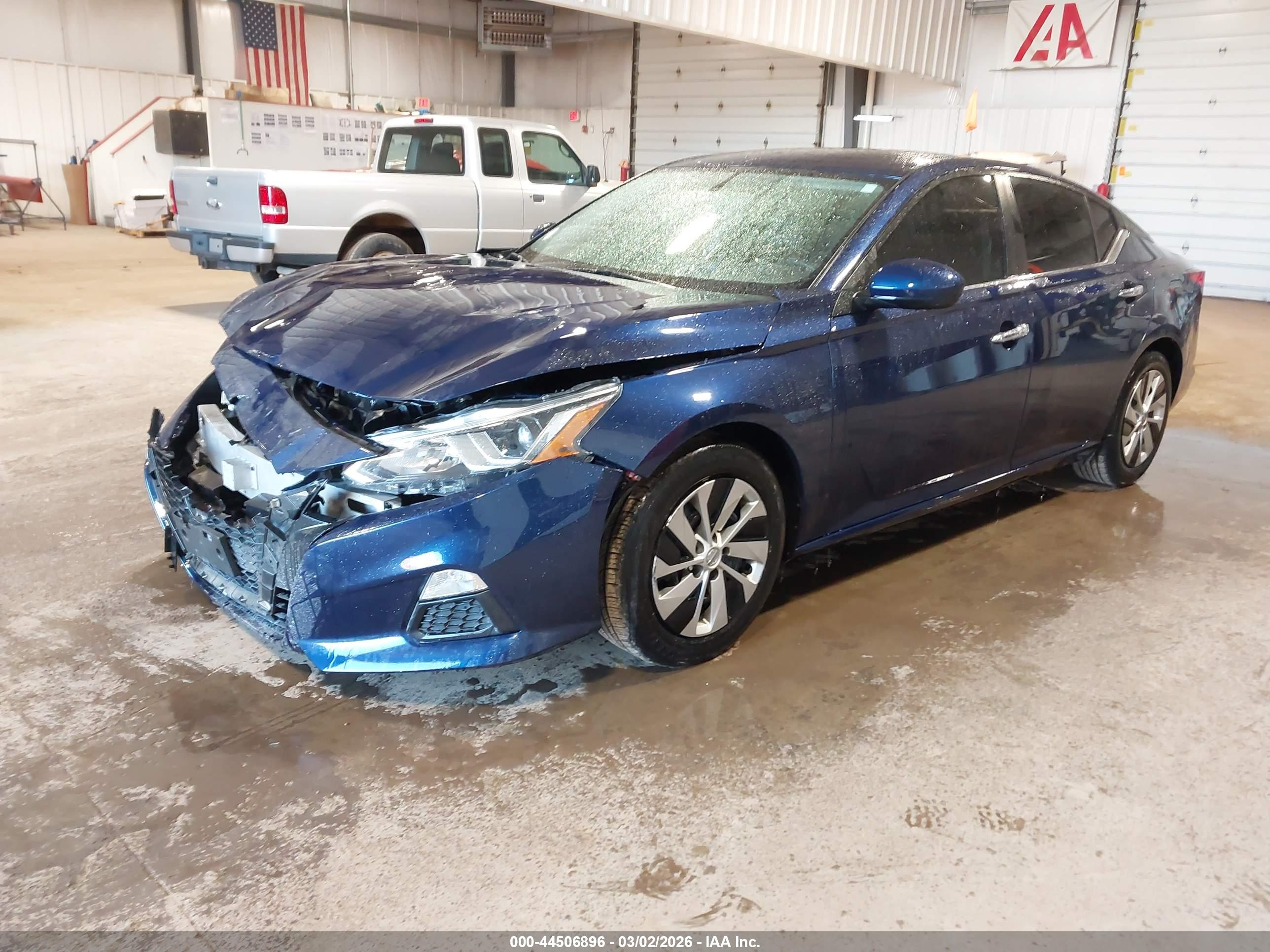 NISSAN ALTIMA image 2