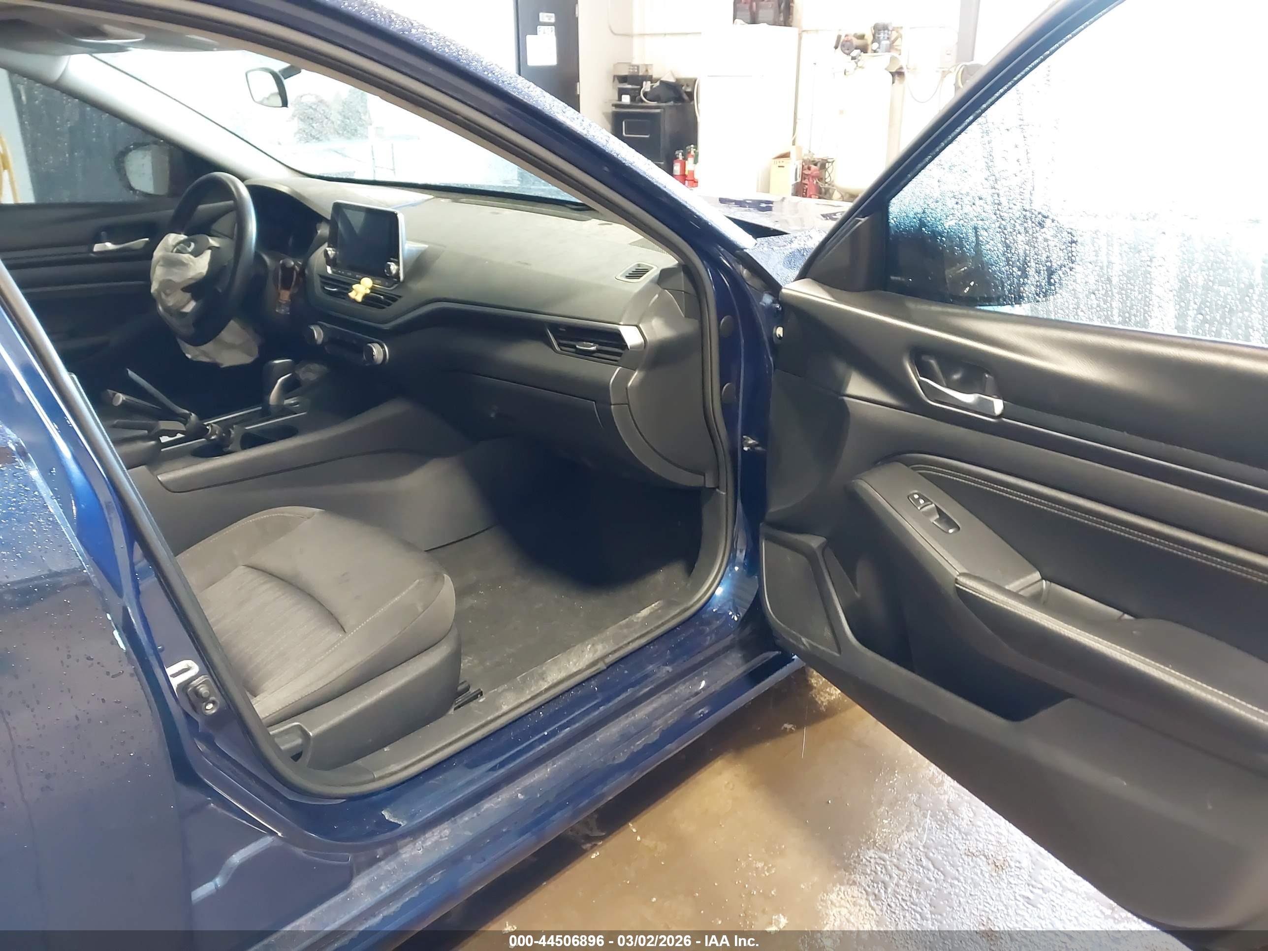 NISSAN ALTIMA image 5