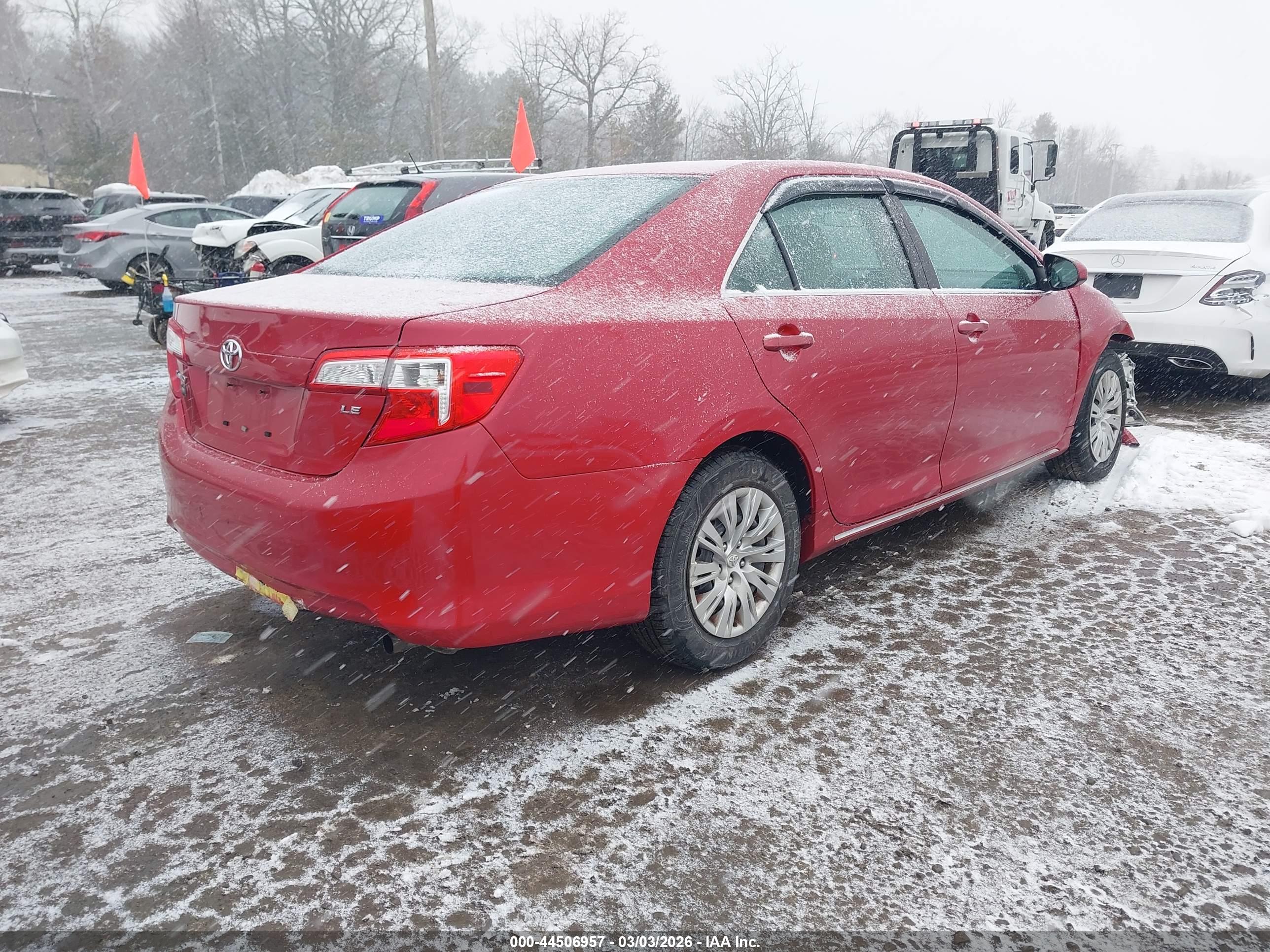 TOYOTA CAMRY image 4