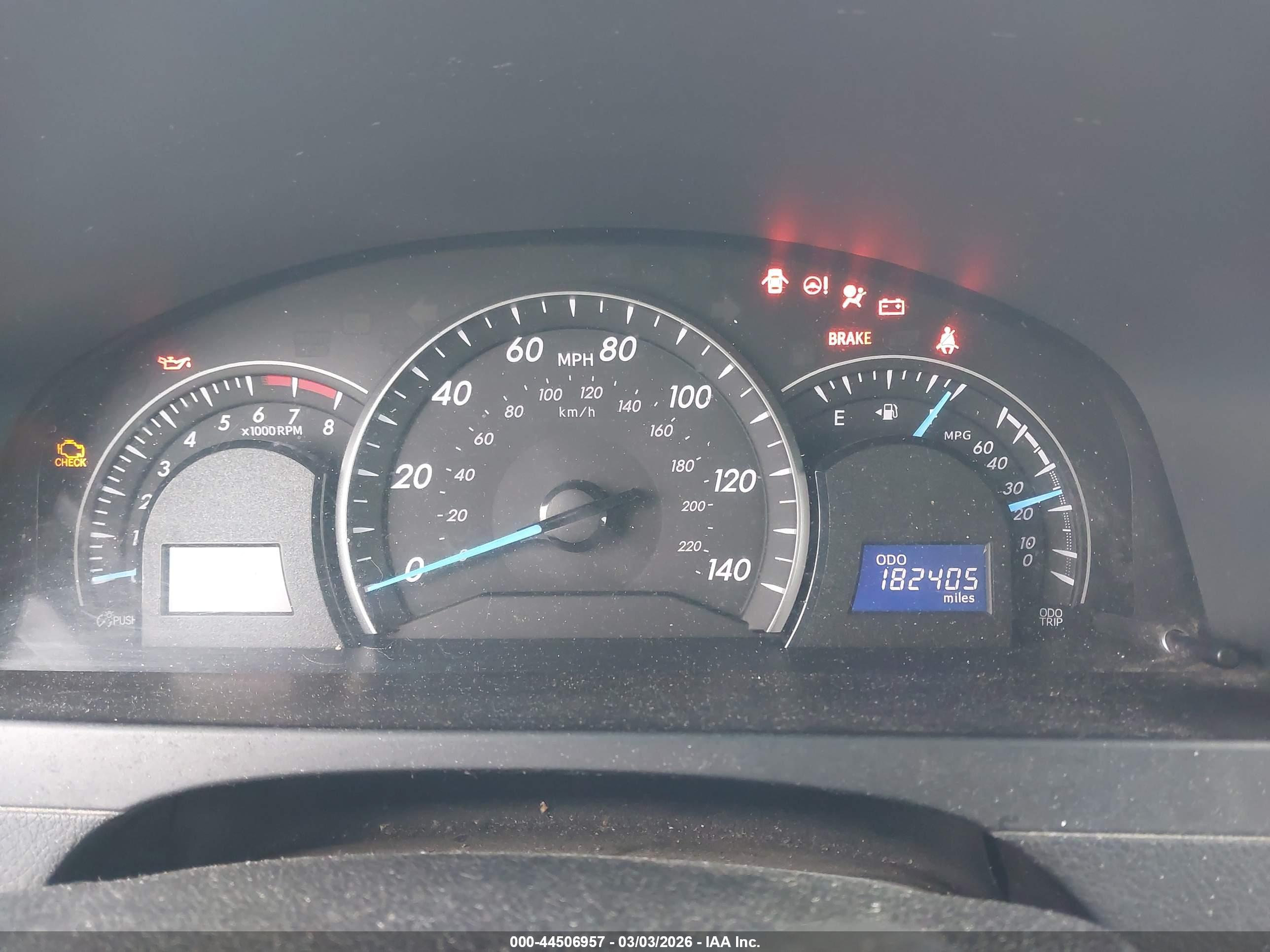 TOYOTA CAMRY image 7