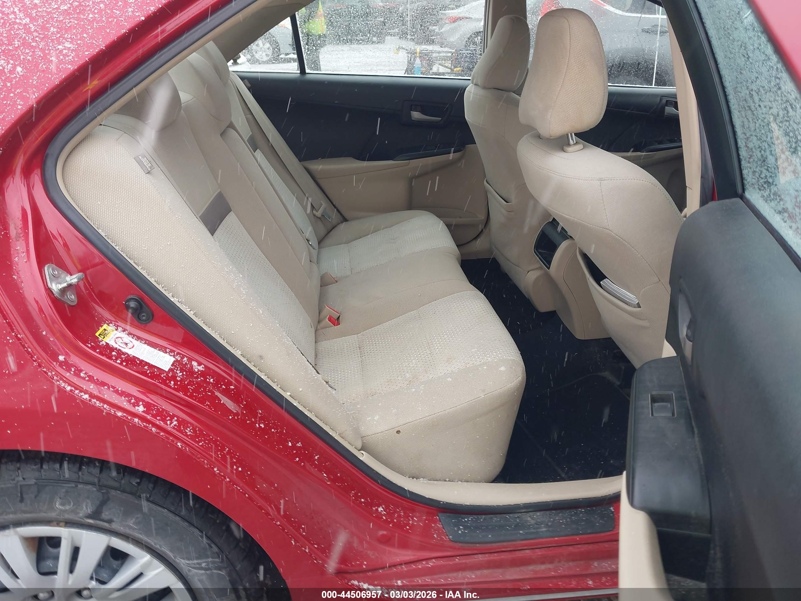 TOYOTA CAMRY image 8
