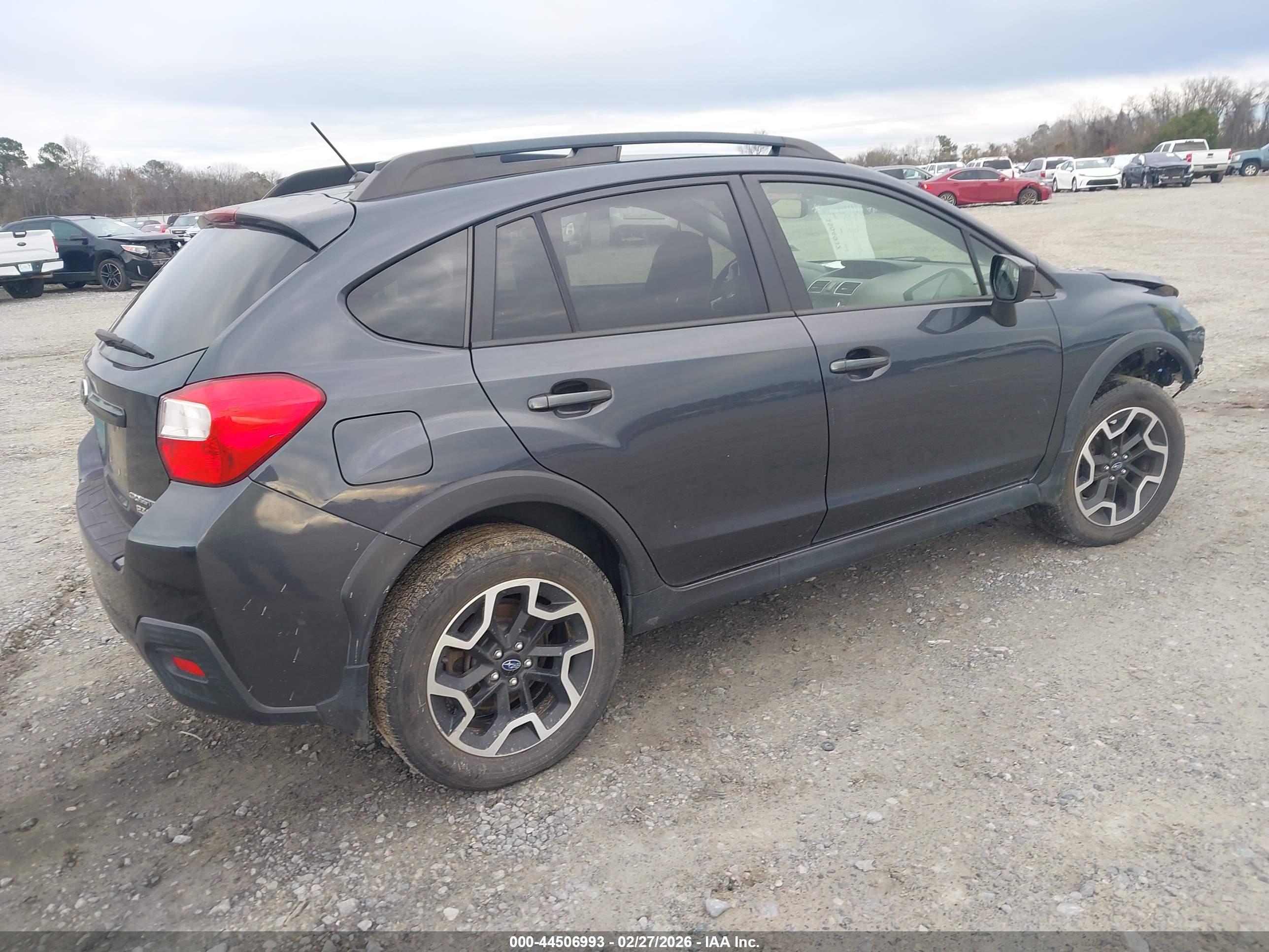 SUBARU CROSSTREK image 4