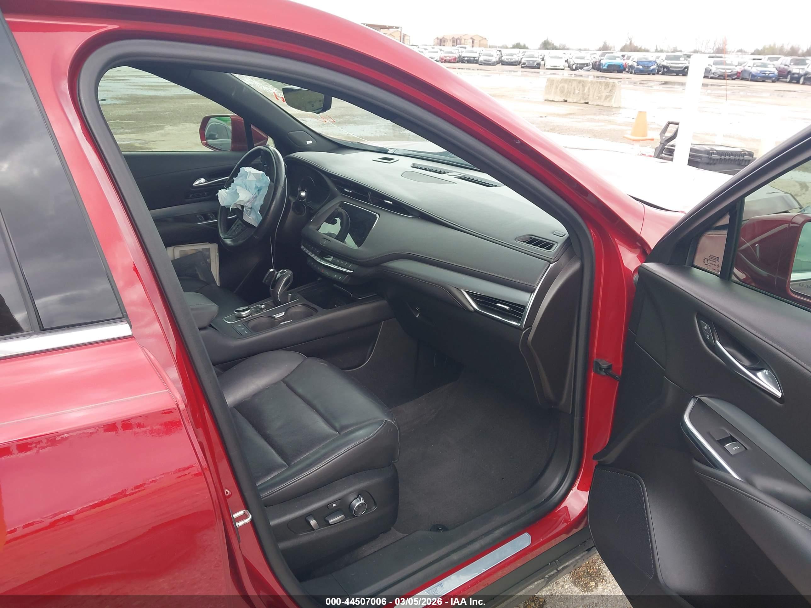 CADILLAC XT4 image 5