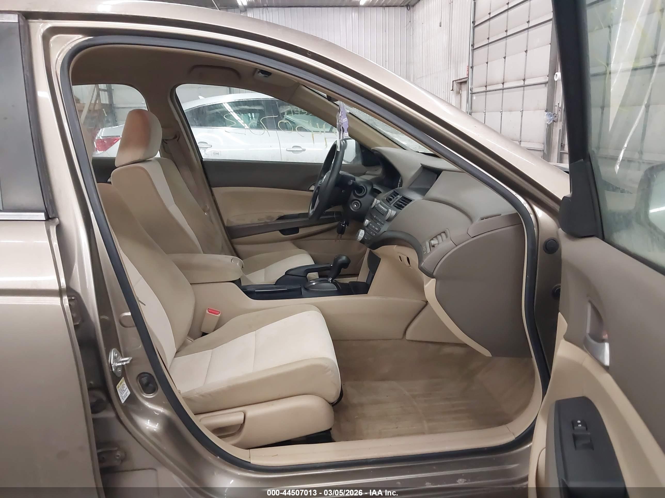 HONDA ACCORD image 5