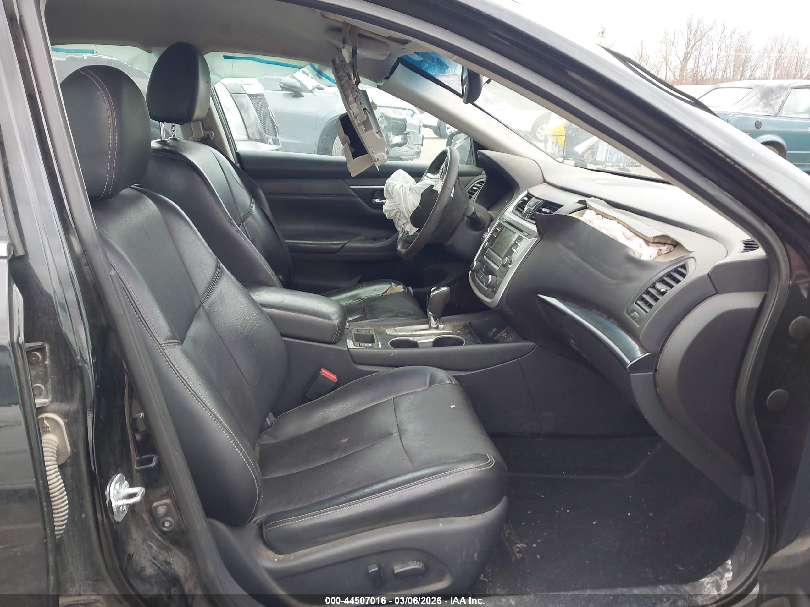 NISSAN ALTIMA image 5