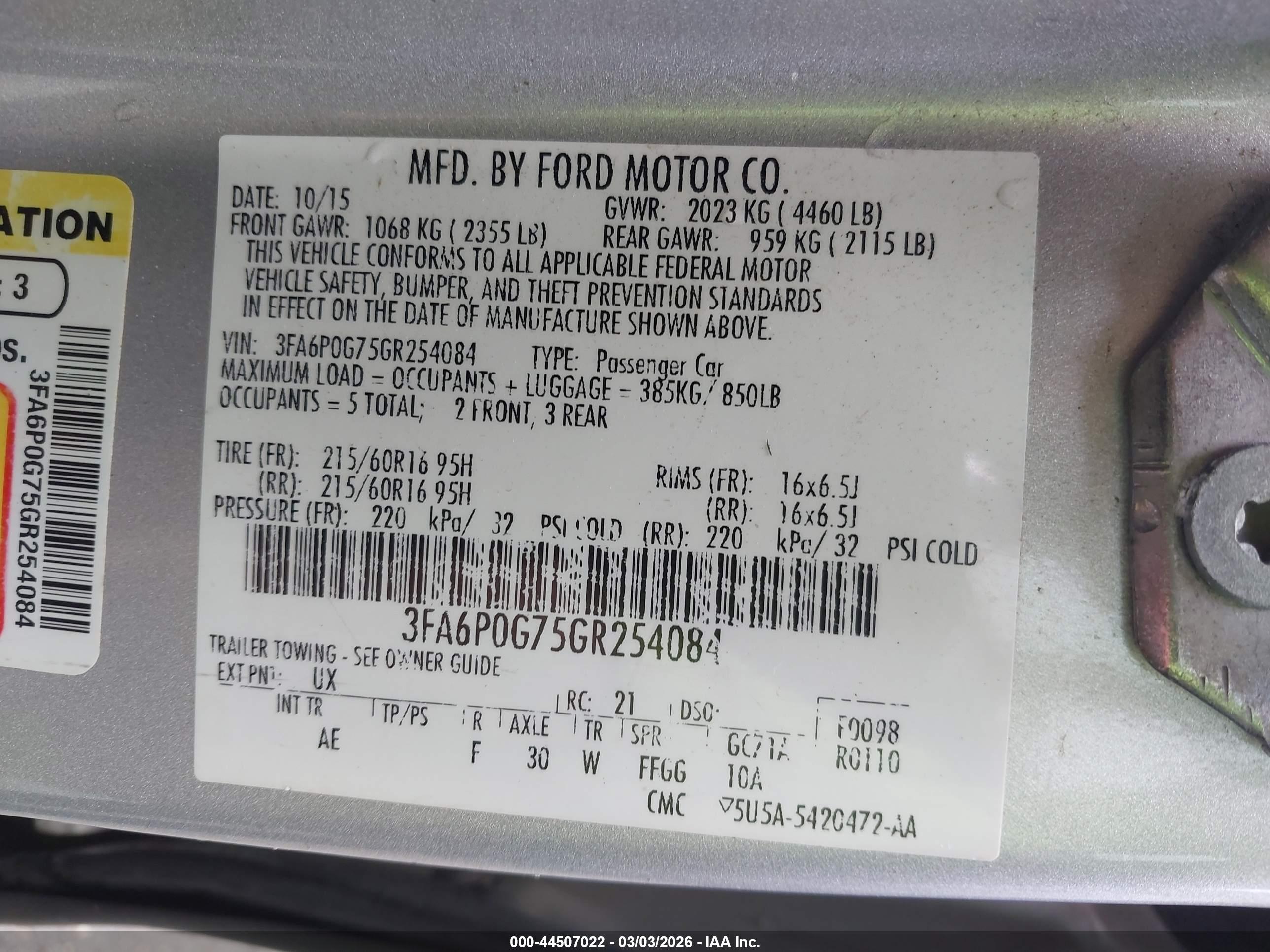 FORD FUSION image 9