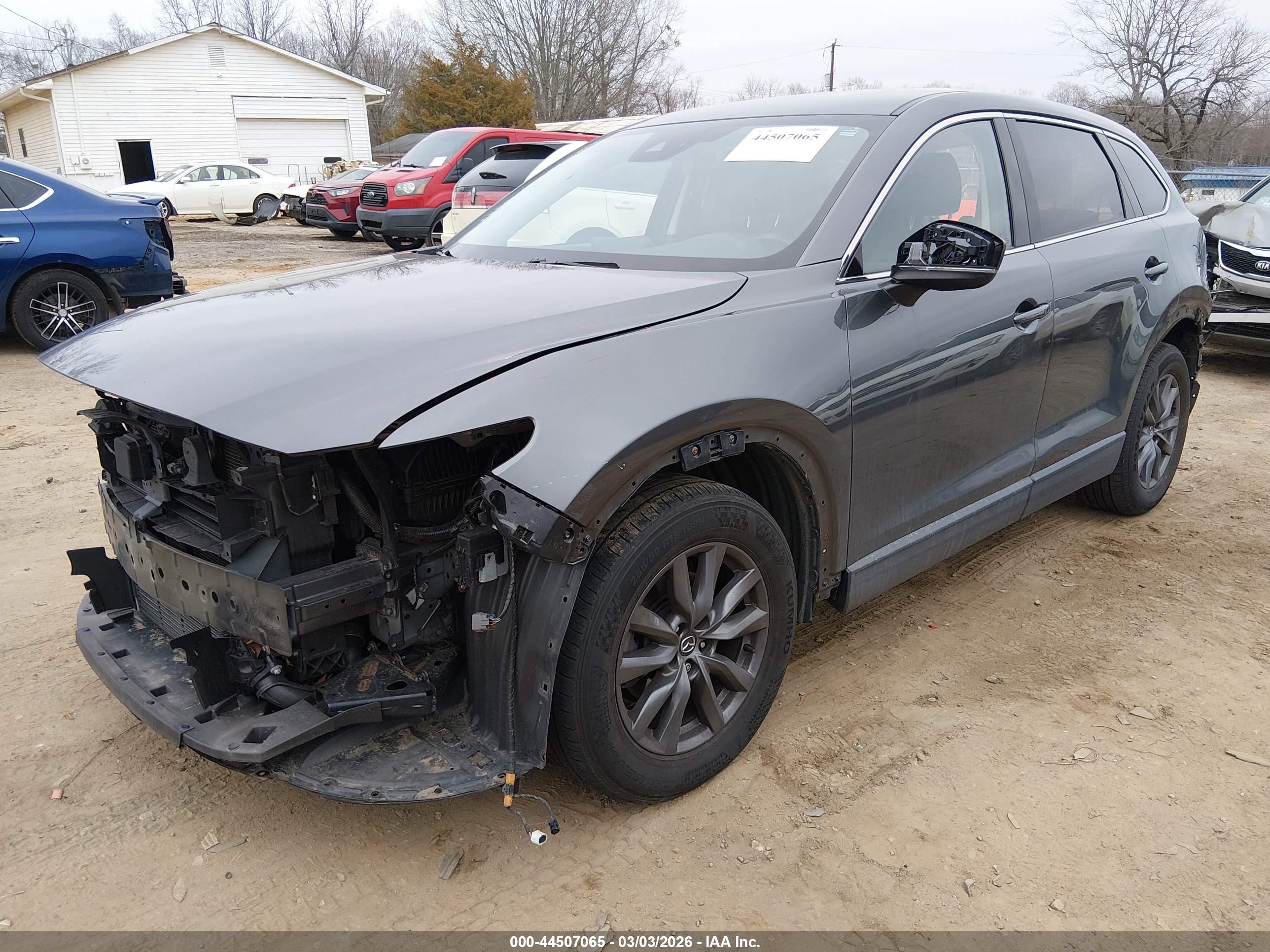 MAZDA CX-9 image 2