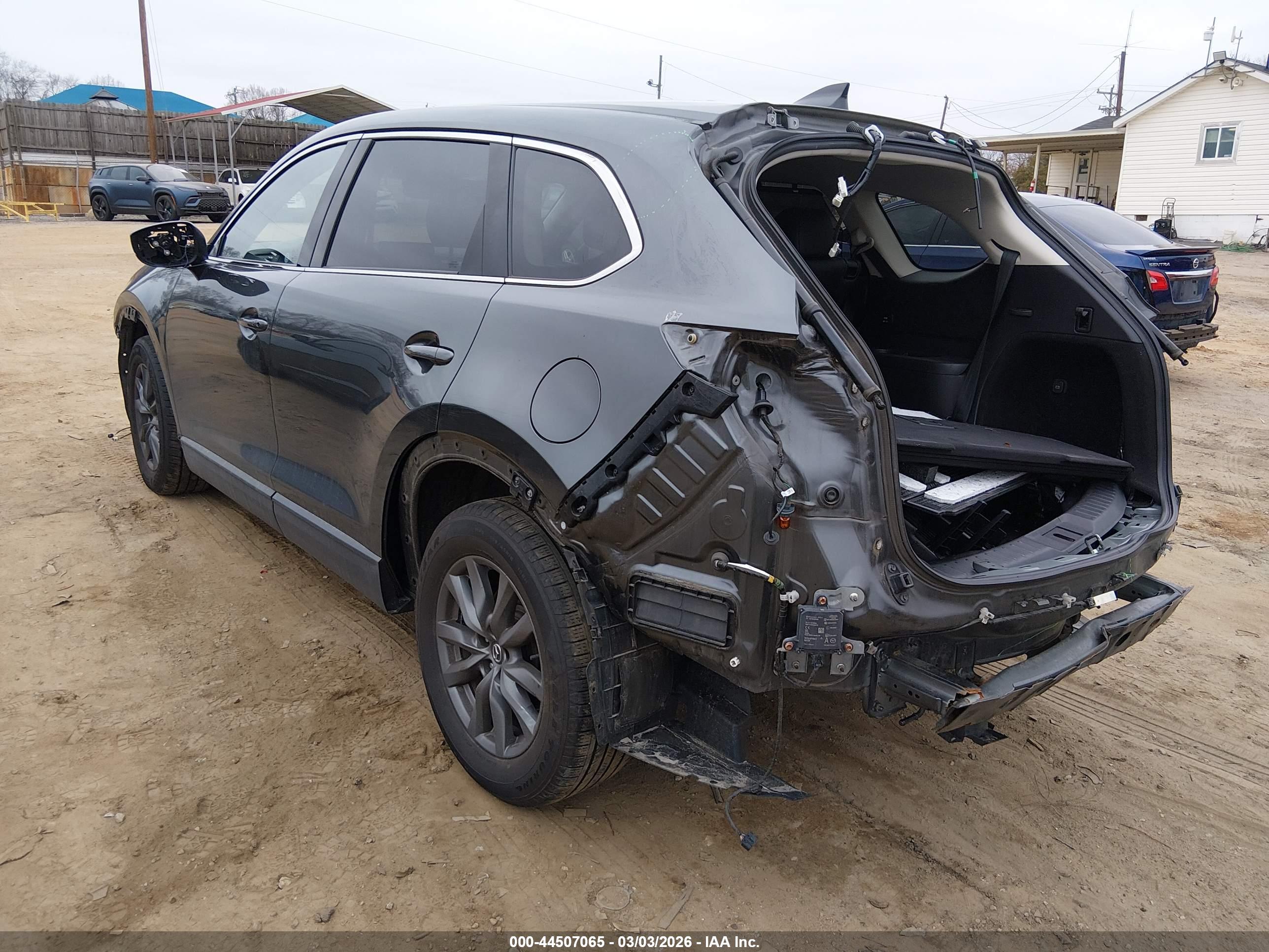 MAZDA CX-9 image 3
