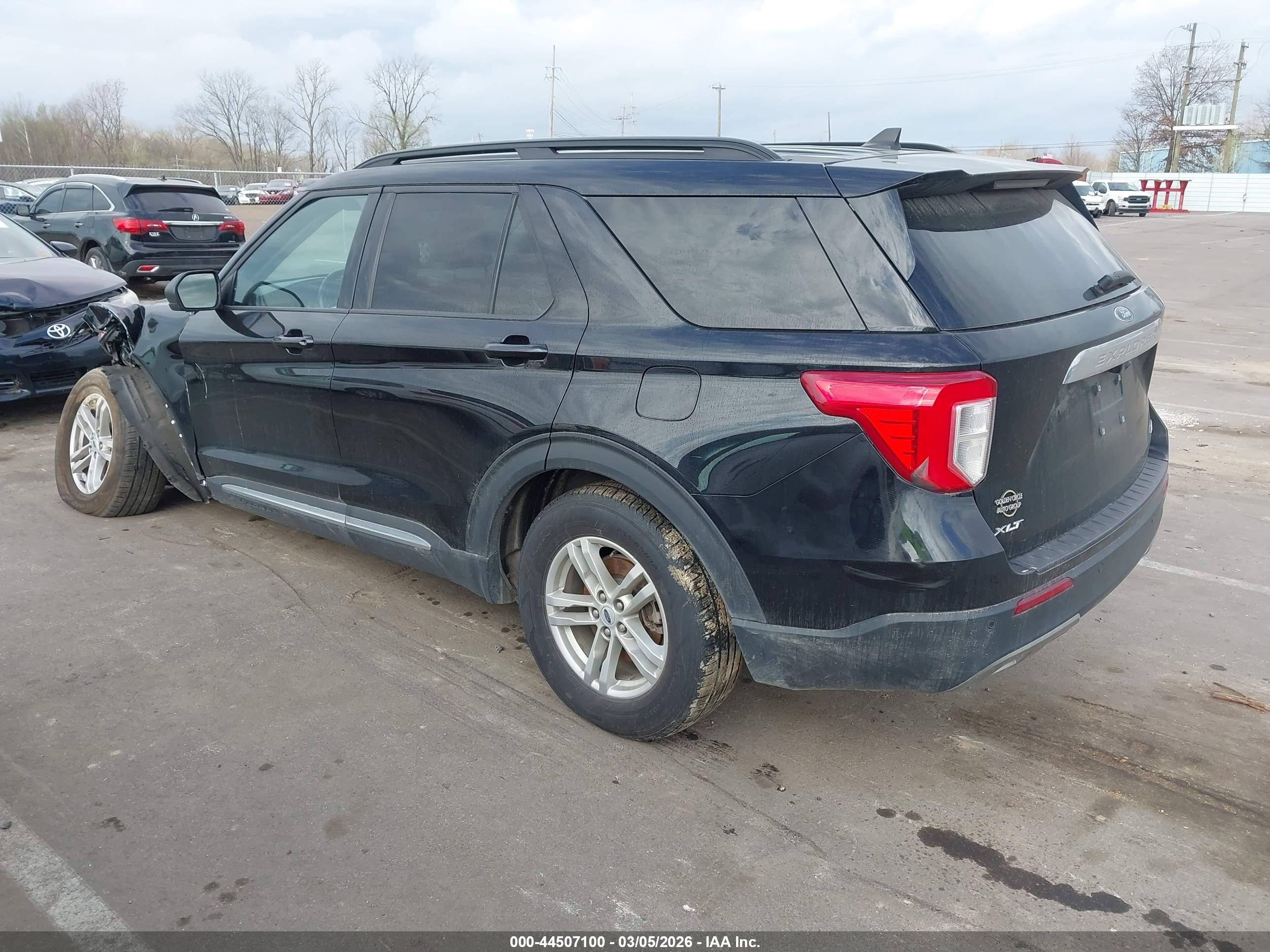 FORD EXPLORER image 3