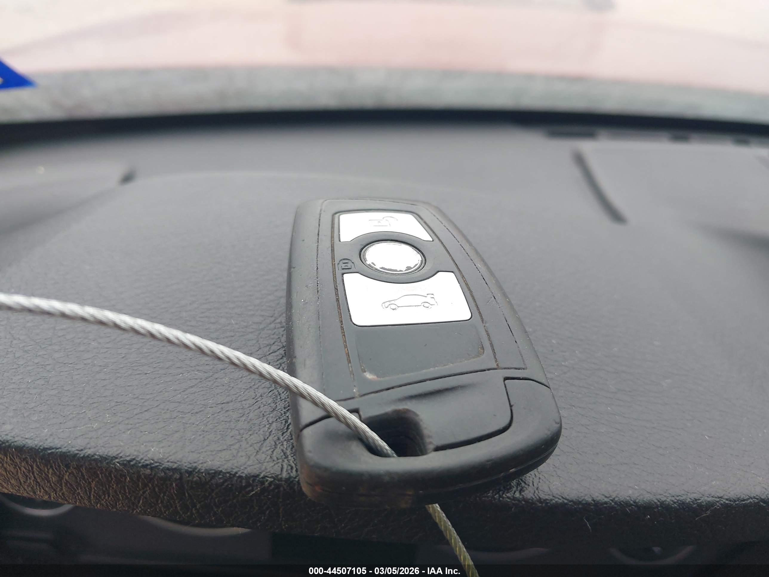 BMW 328I image 11