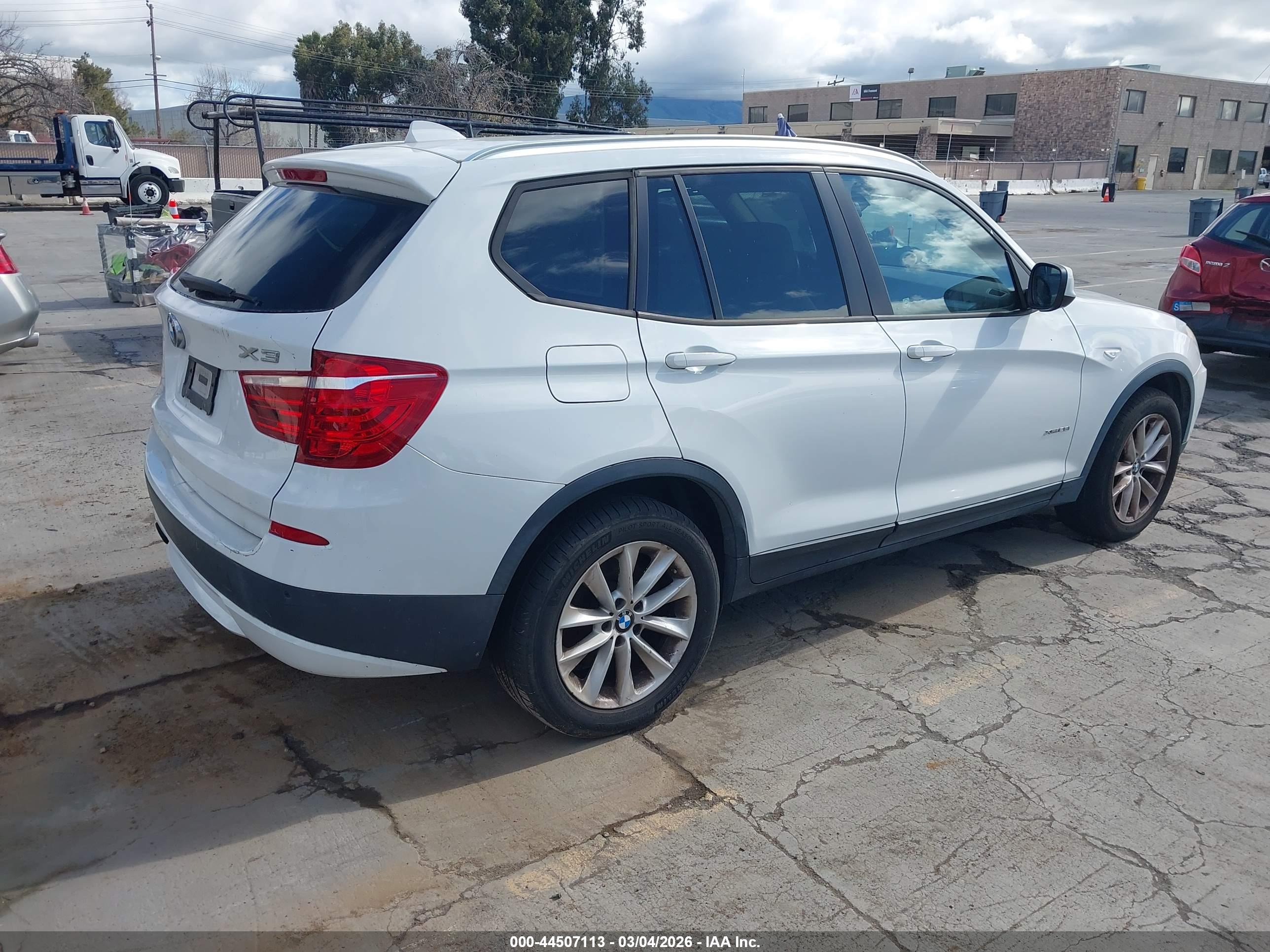 BMW X3 image 4